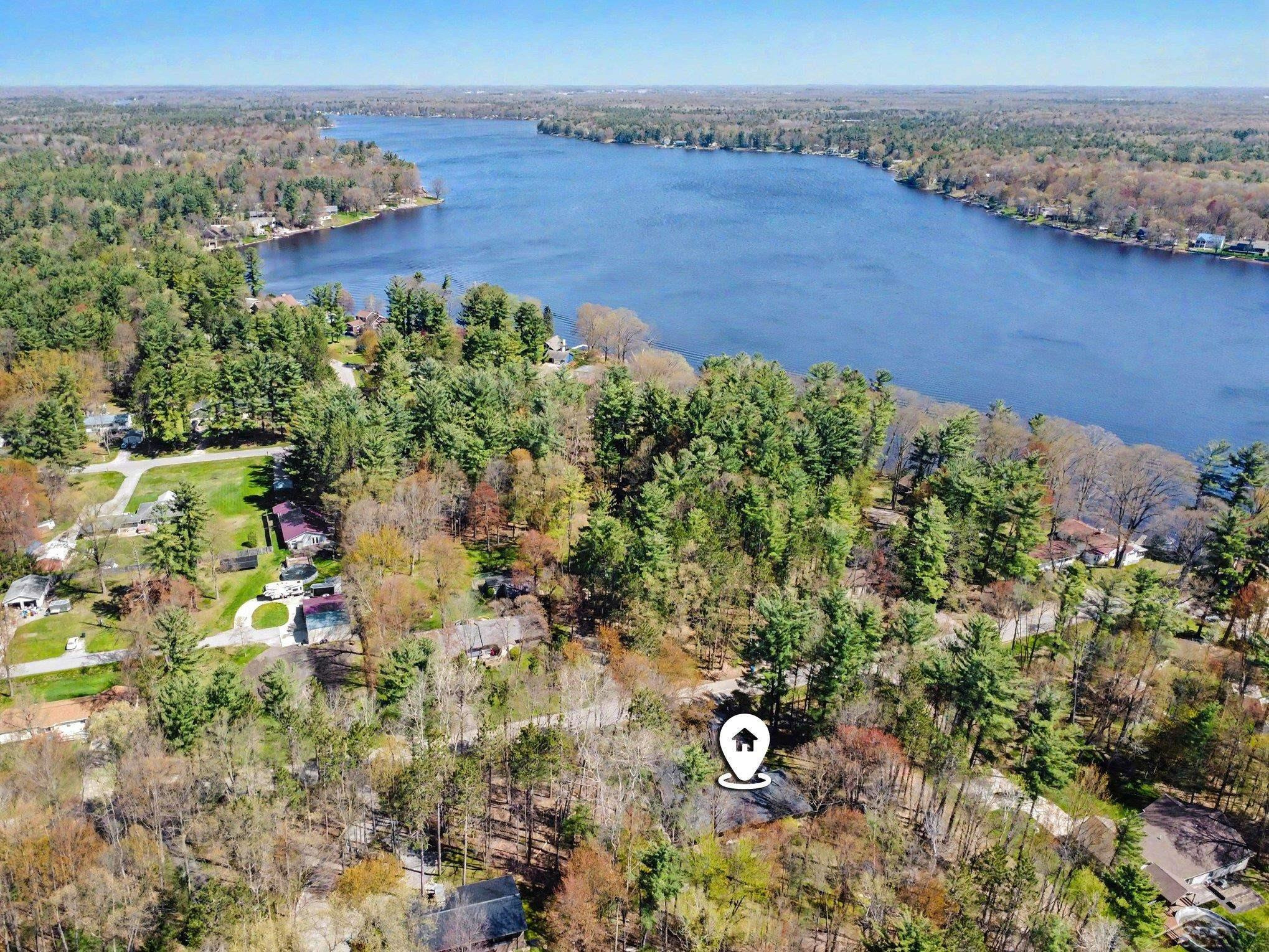 547 W Peterson Drive, Sanford, MI 48657 — Photo 2