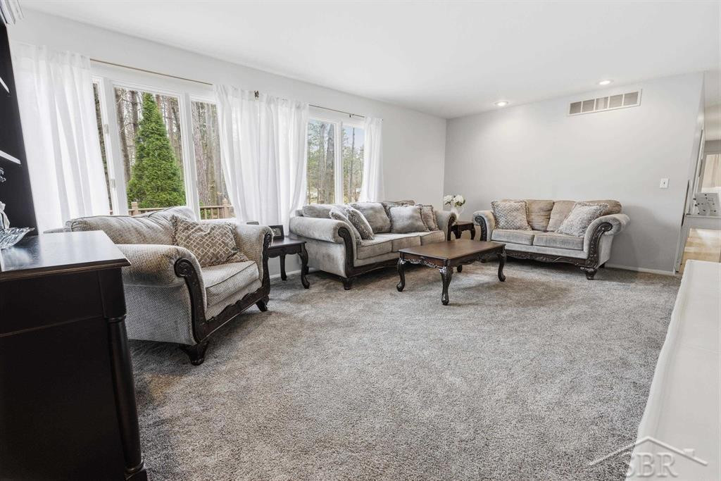 547 W Peterson Drive, Sanford, MI 48657 — Photo 6