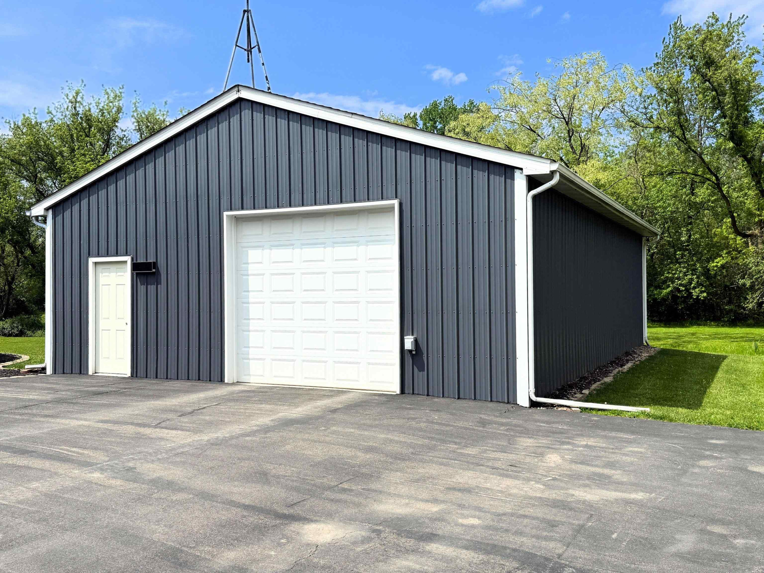 2091 Carrier Drive, Mount Morris, MI 48458 — Photo 49