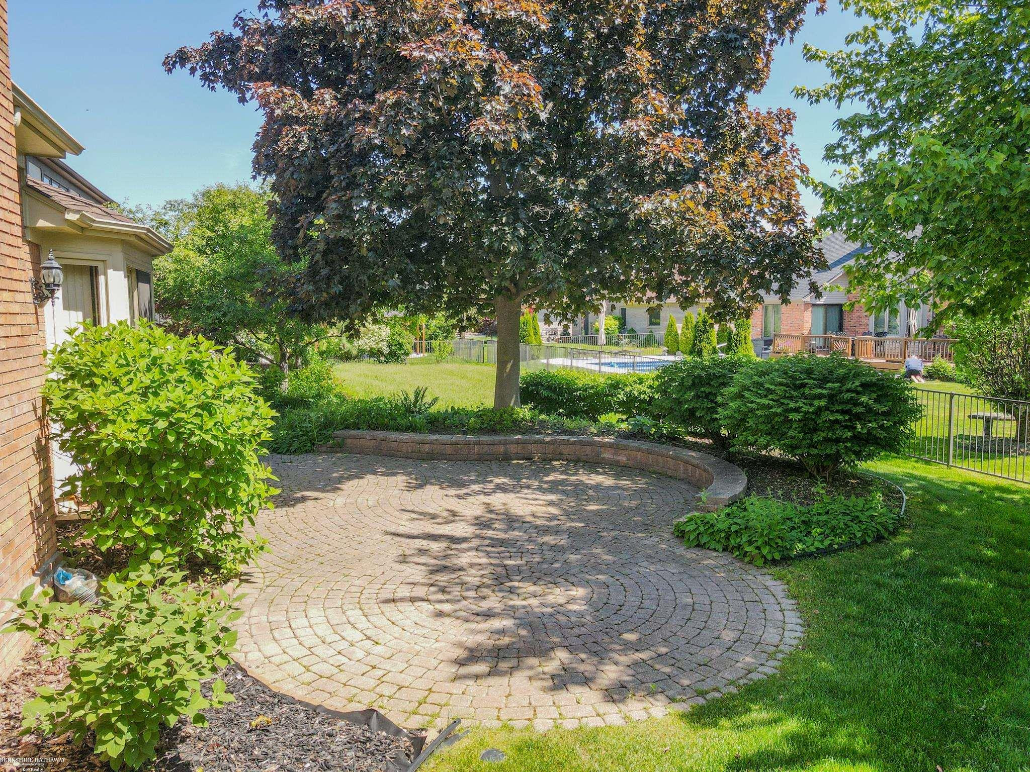 52294 Bryan Michael Drive, Macomb, MI 48042 — Photo 10