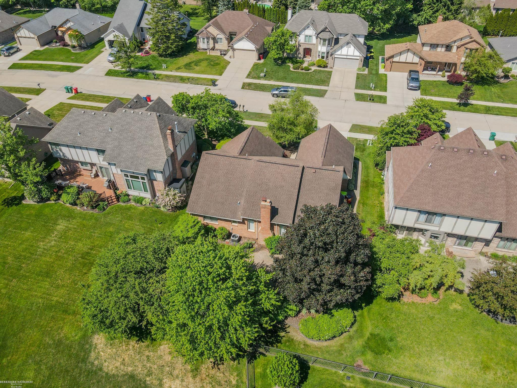 52294 Bryan Michael Drive, Macomb, MI 48042 — Photo 13