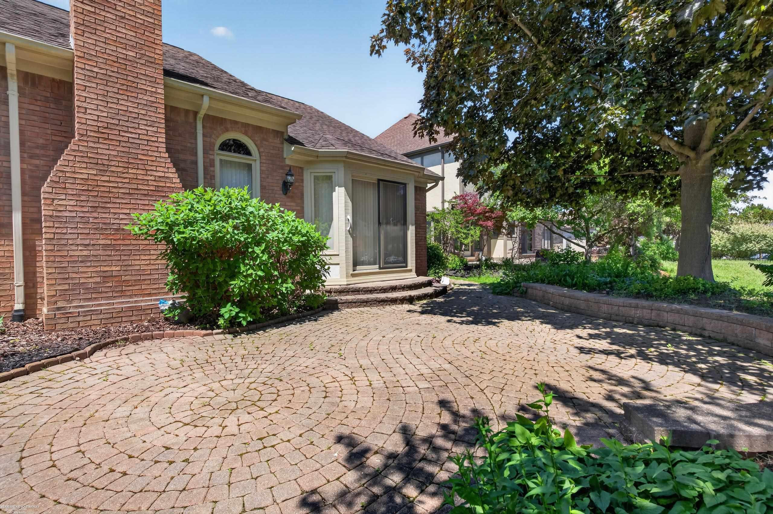 52294 Bryan Michael Drive, Macomb, MI 48042 — Photo 54