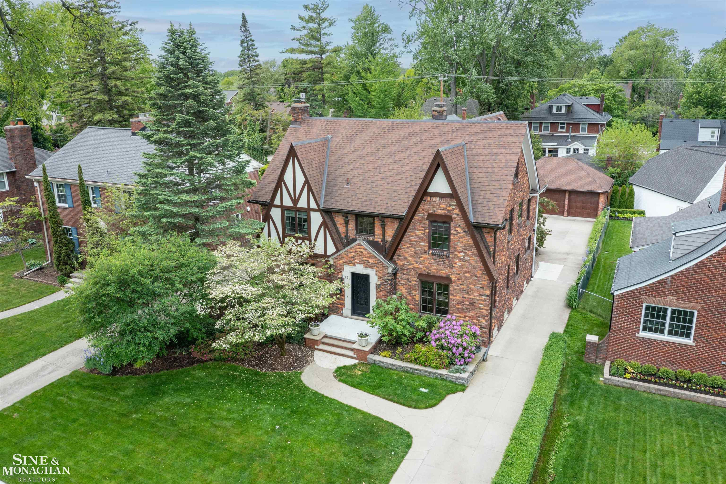 1251 Yorkshire Road, Grosse Pointe Park, MI 48230 — Photo 79