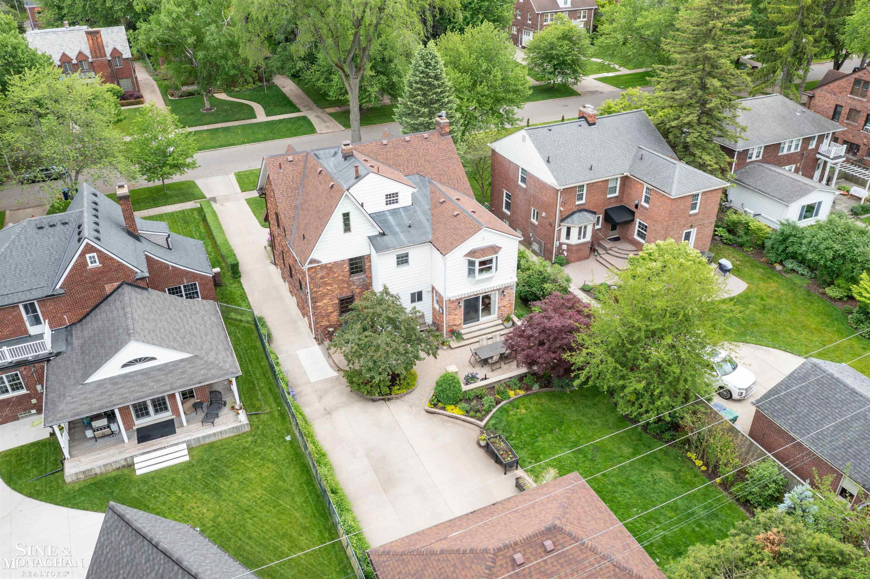 1251 Yorkshire Road, Grosse Pointe Park, MI 48230 — Photo 80