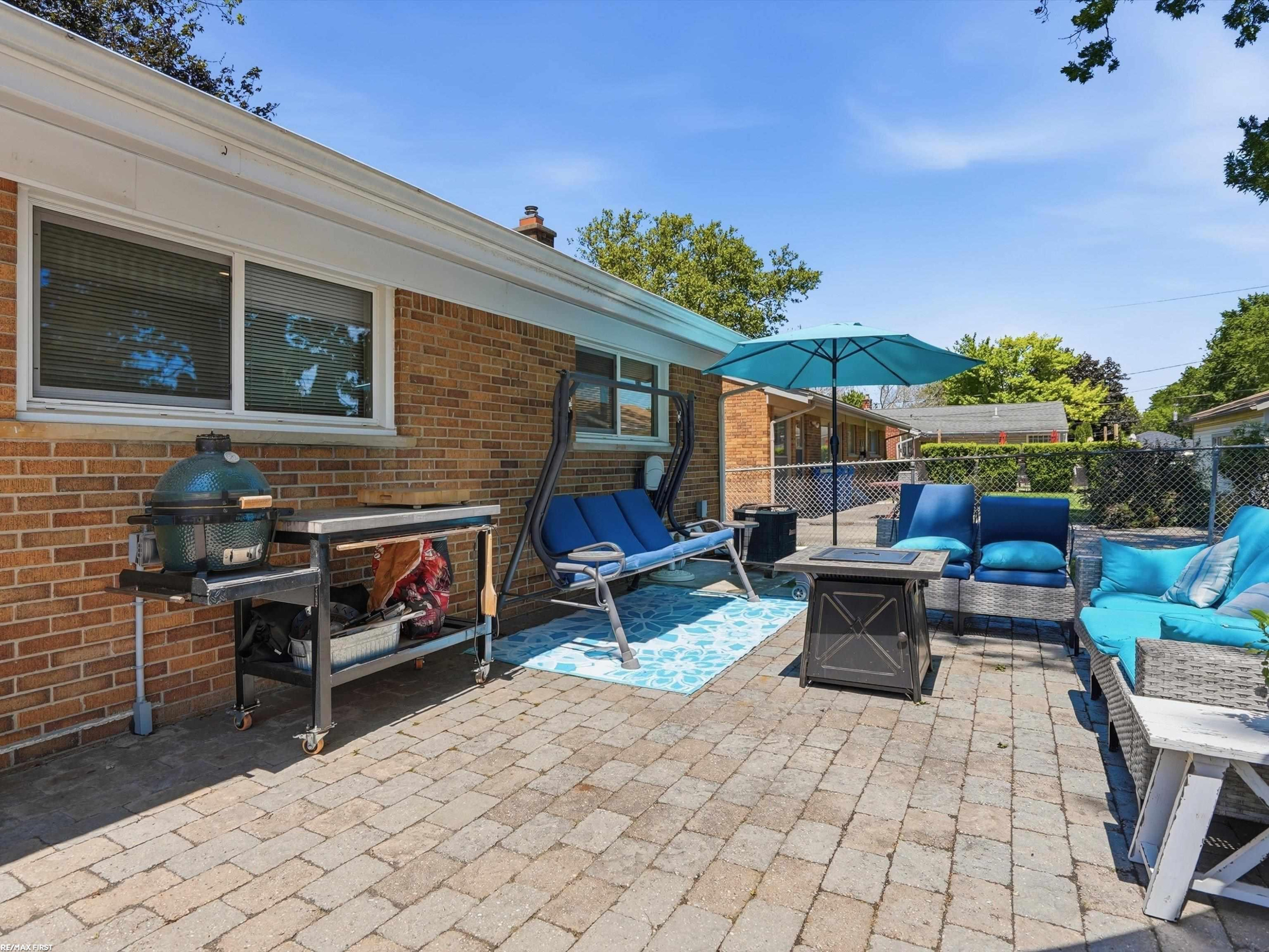 32448 Saint Annes Drive, Warren, MI 48092 — Photo 30