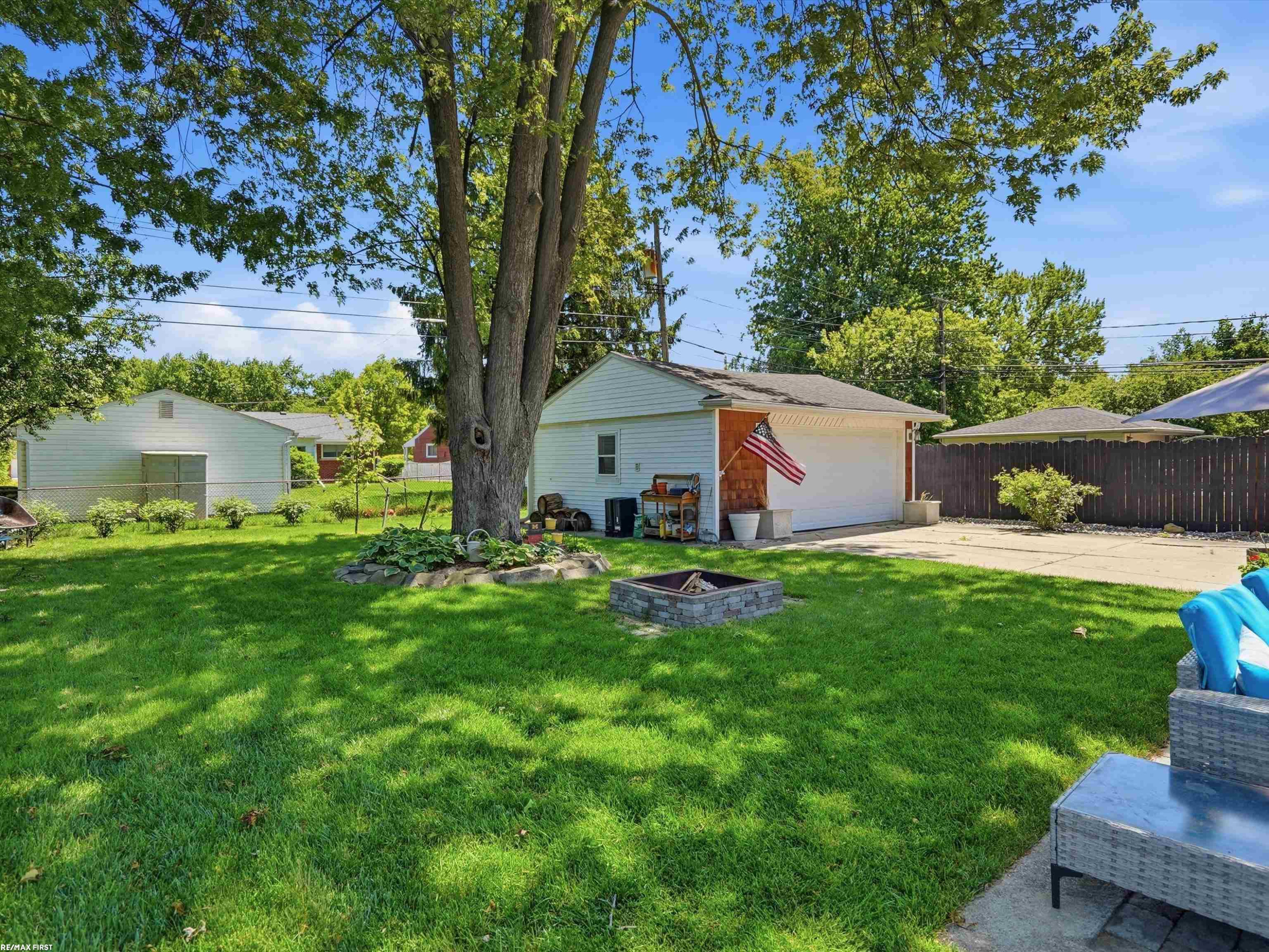 32448 Saint Annes Drive, Warren, MI 48092 — Photo 35