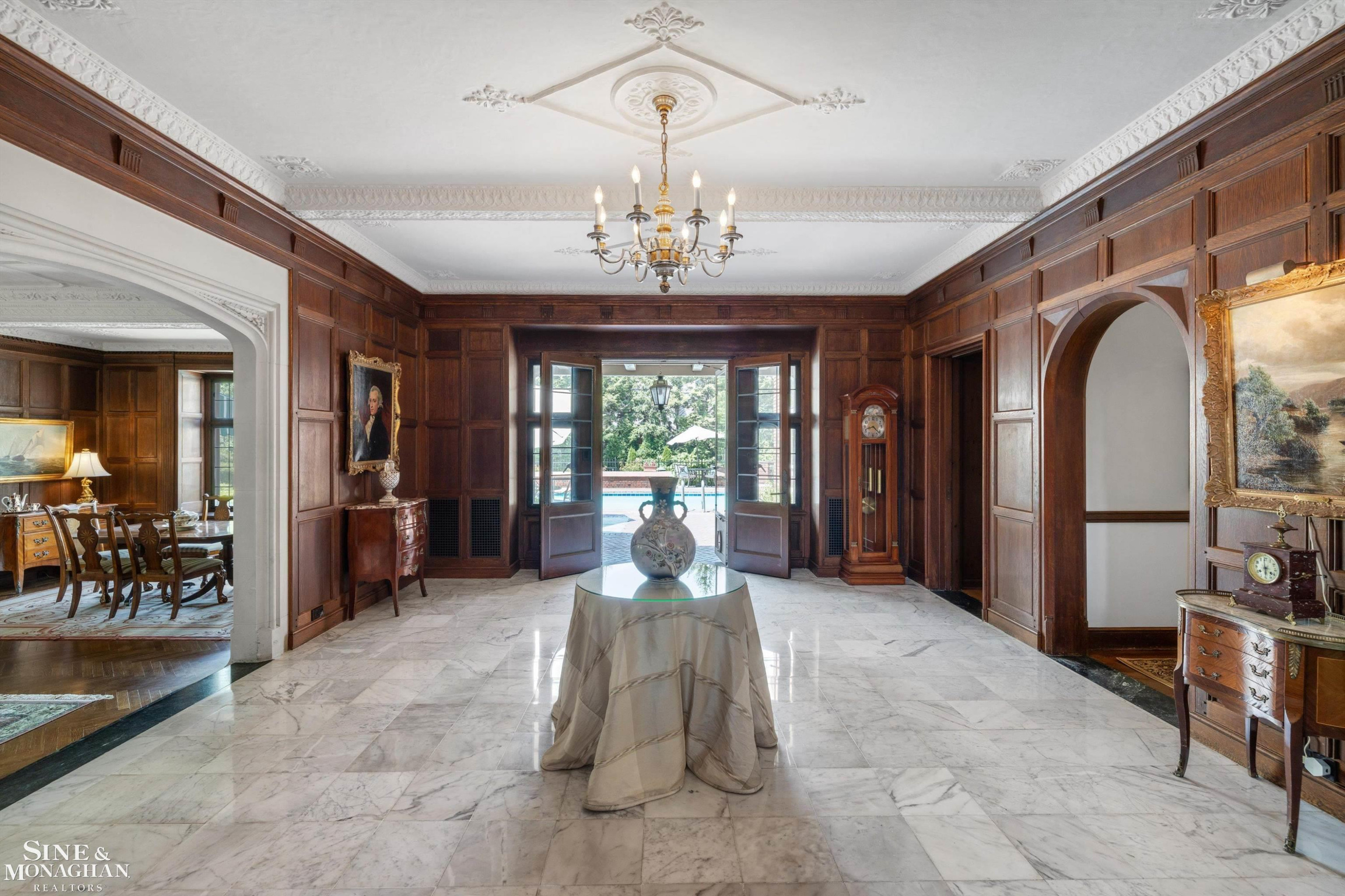 257 Ridge Road, Grosse Pointe Farms, MI 48236 — Photo 6