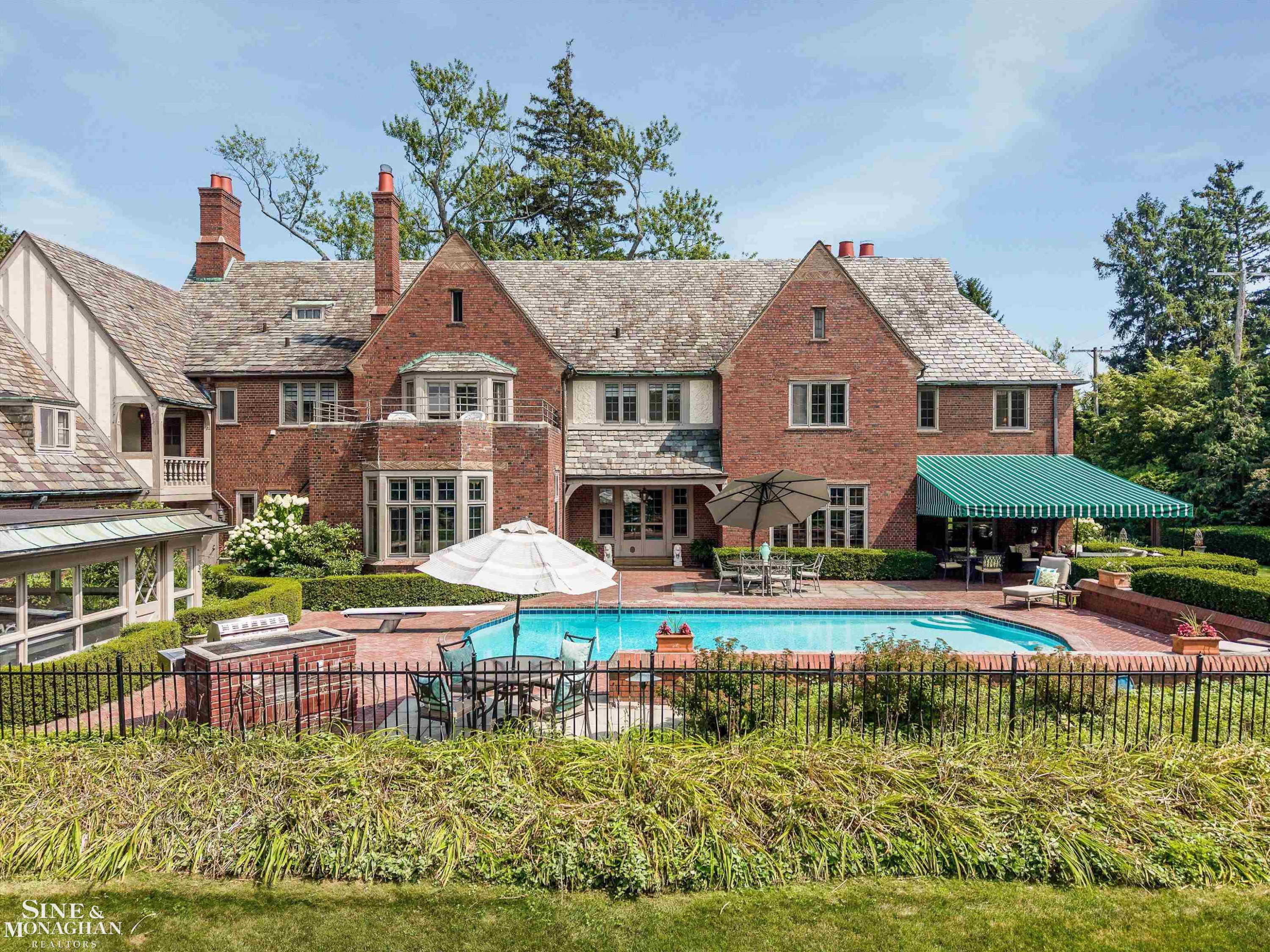 257 Ridge Road, Grosse Pointe Farms, MI 48236 — Photo 37