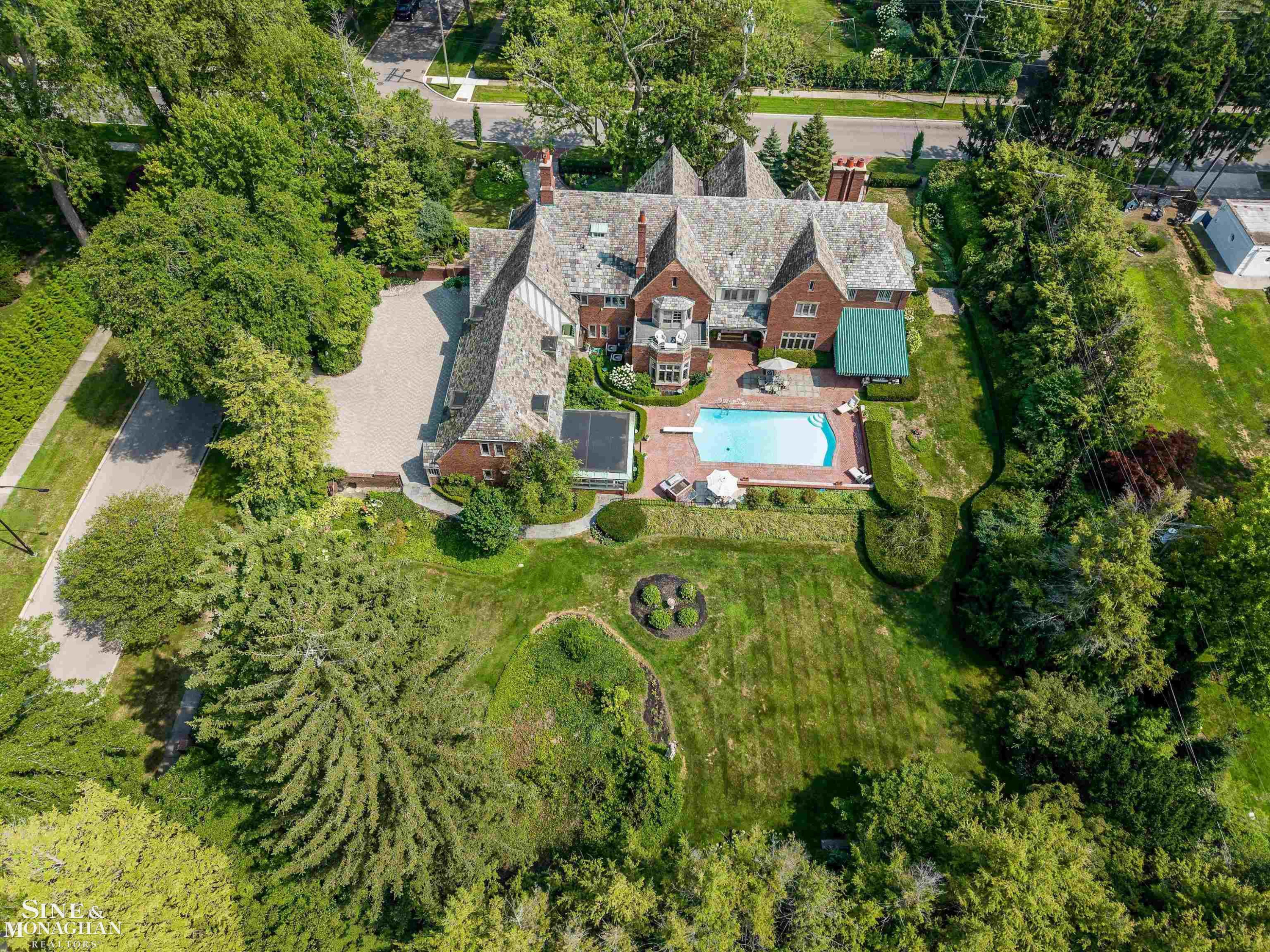 257 Ridge Road, Grosse Pointe Farms, MI 48236 — Photo 41