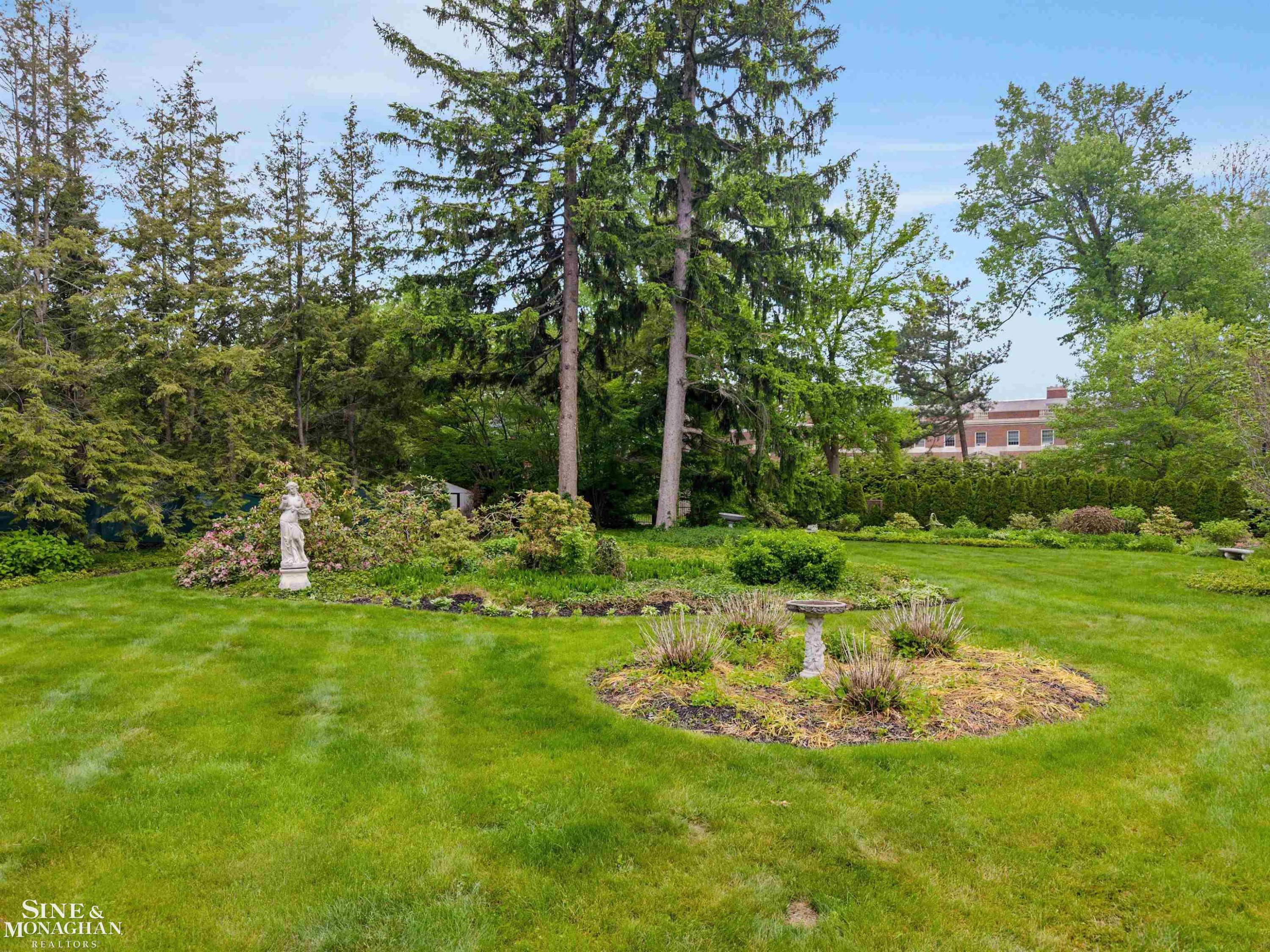 257 Ridge Road, Grosse Pointe Farms, MI 48236 — Photo 42