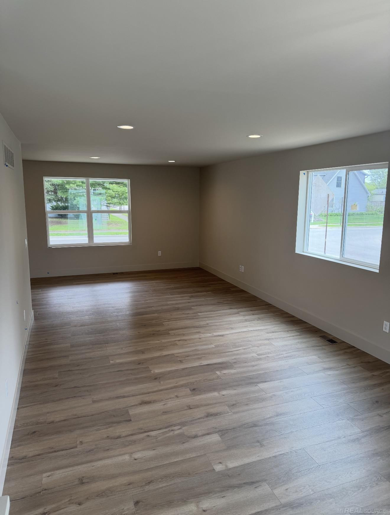 27305 Groveland Street, Madison Heights, MI 48071 — Photo 4