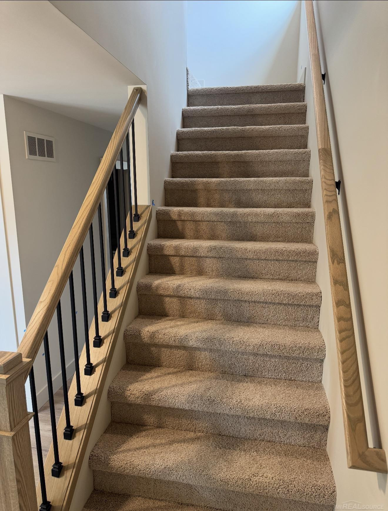 27305 Groveland Street, Madison Heights, MI 48071 — Photo 8