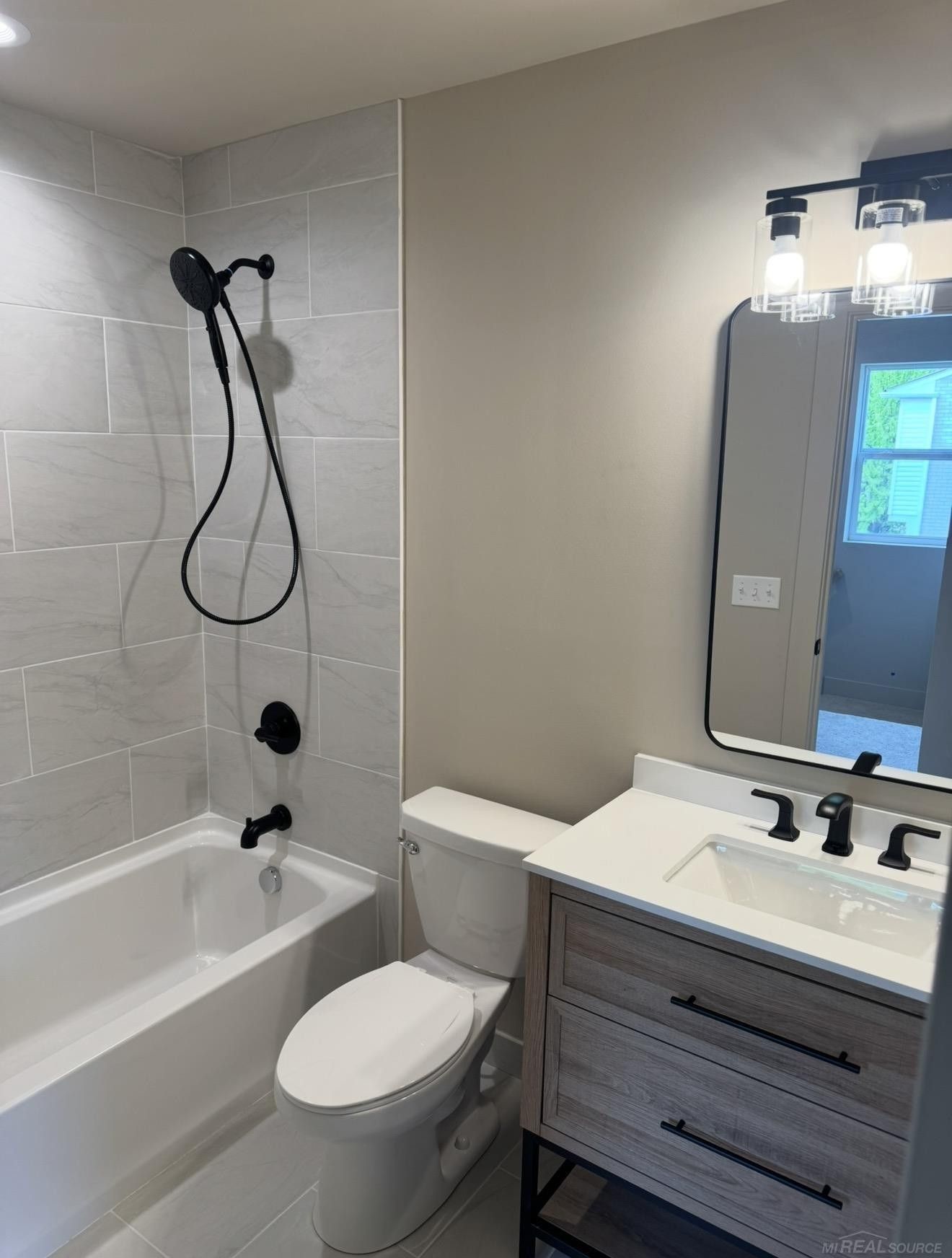 27305 Groveland Street, Madison Heights, MI 48071 — Photo 10
