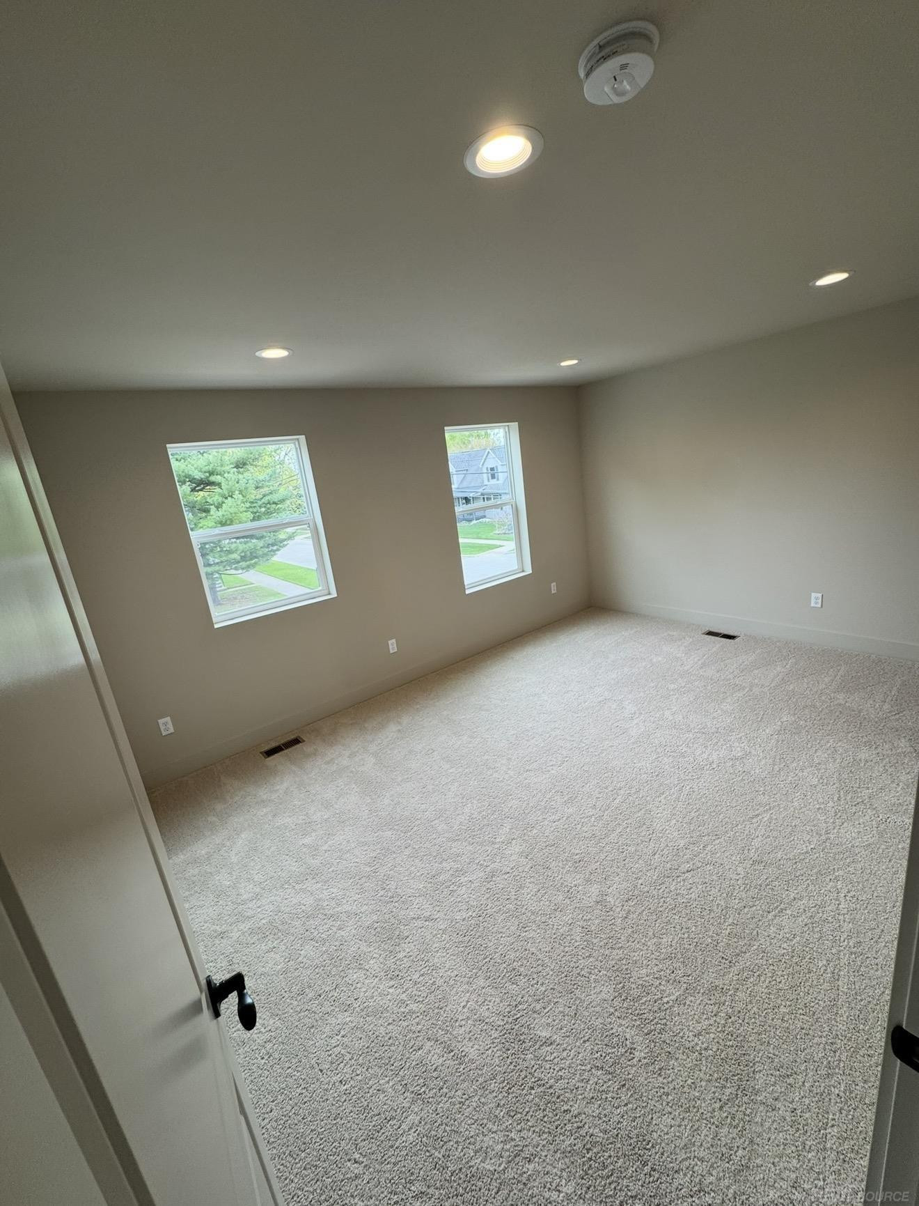 27305 Groveland Street, Madison Heights, MI 48071 — Photo 18