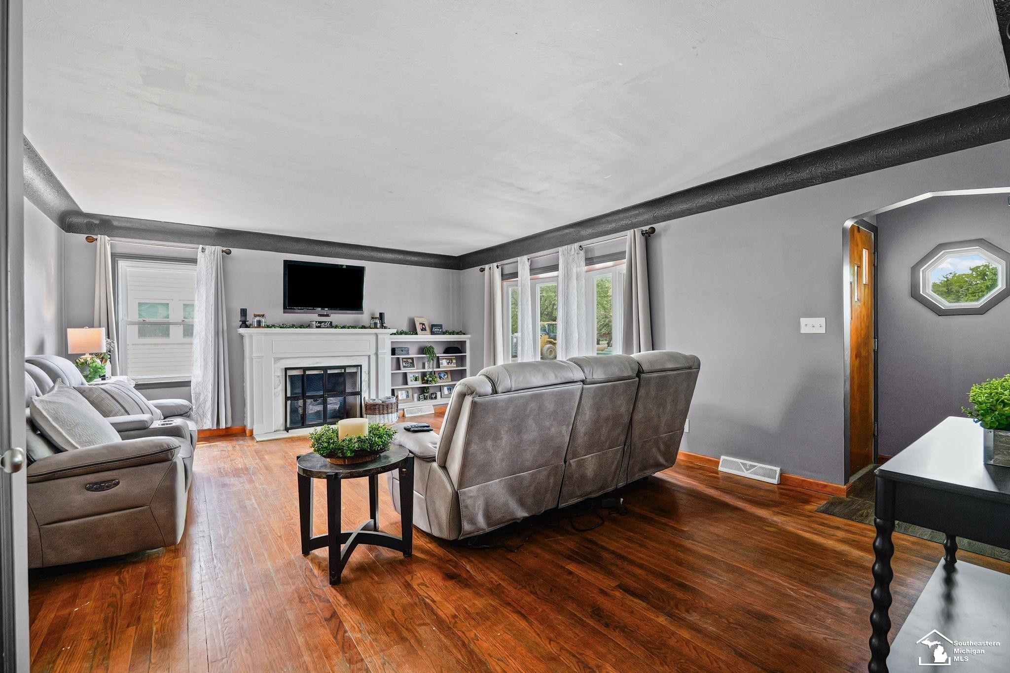 15524 Parkwood Drive, Monroe, MI 48161 — Photo 5