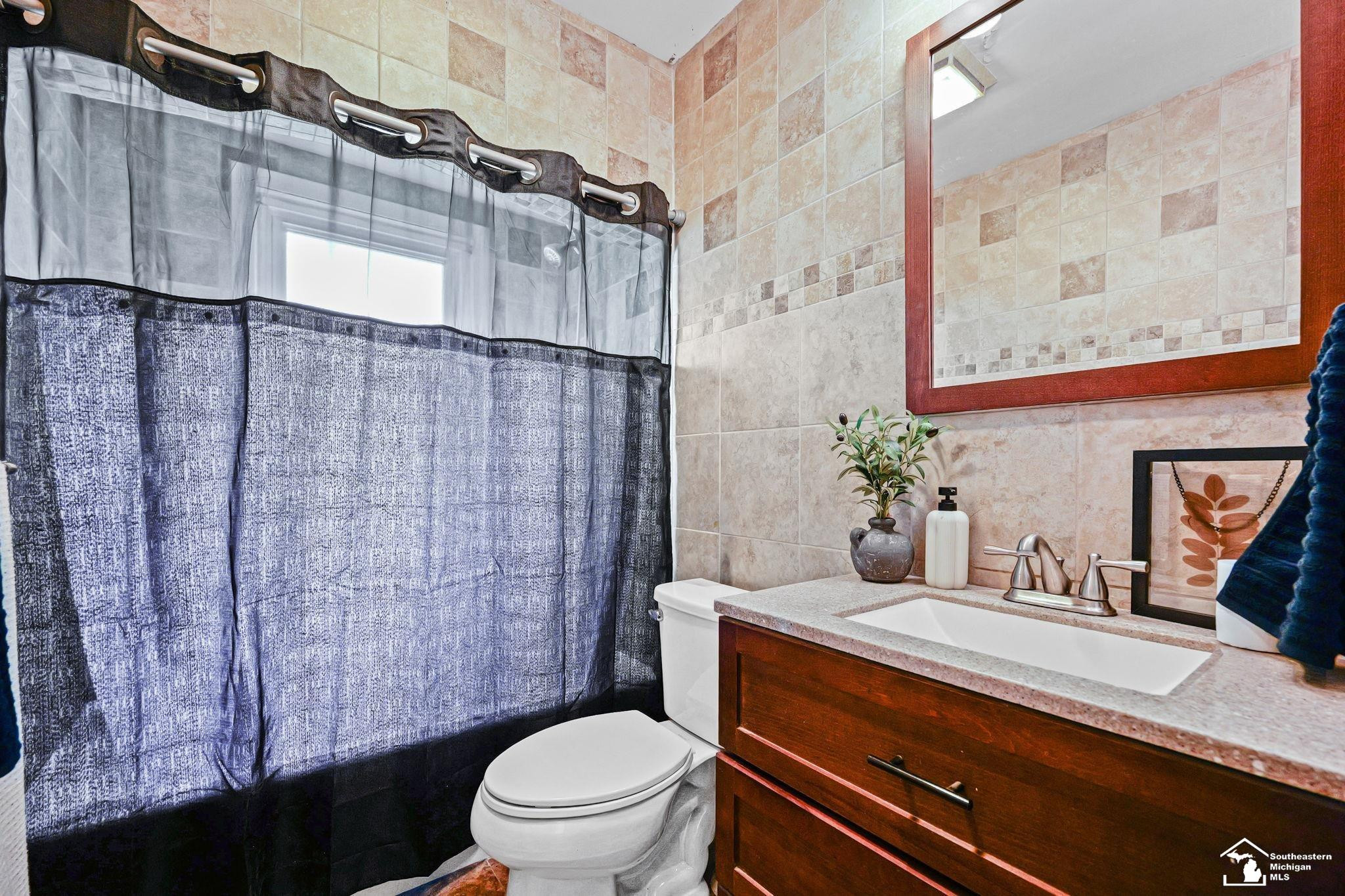 15524 Parkwood Drive, Monroe, MI 48161 — Photo 13