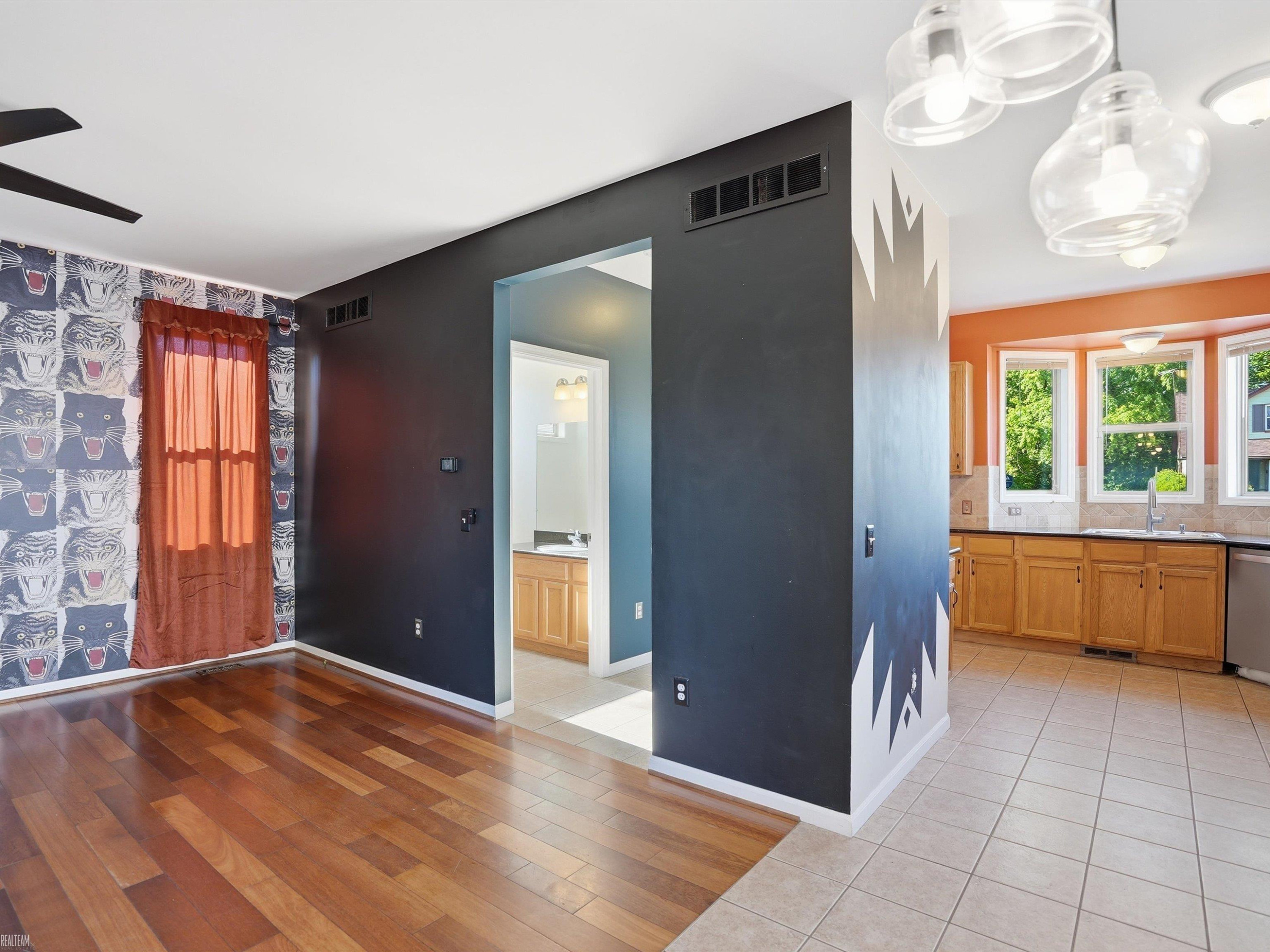 90 W Milton Avenue, MI 48030 — Photo 9