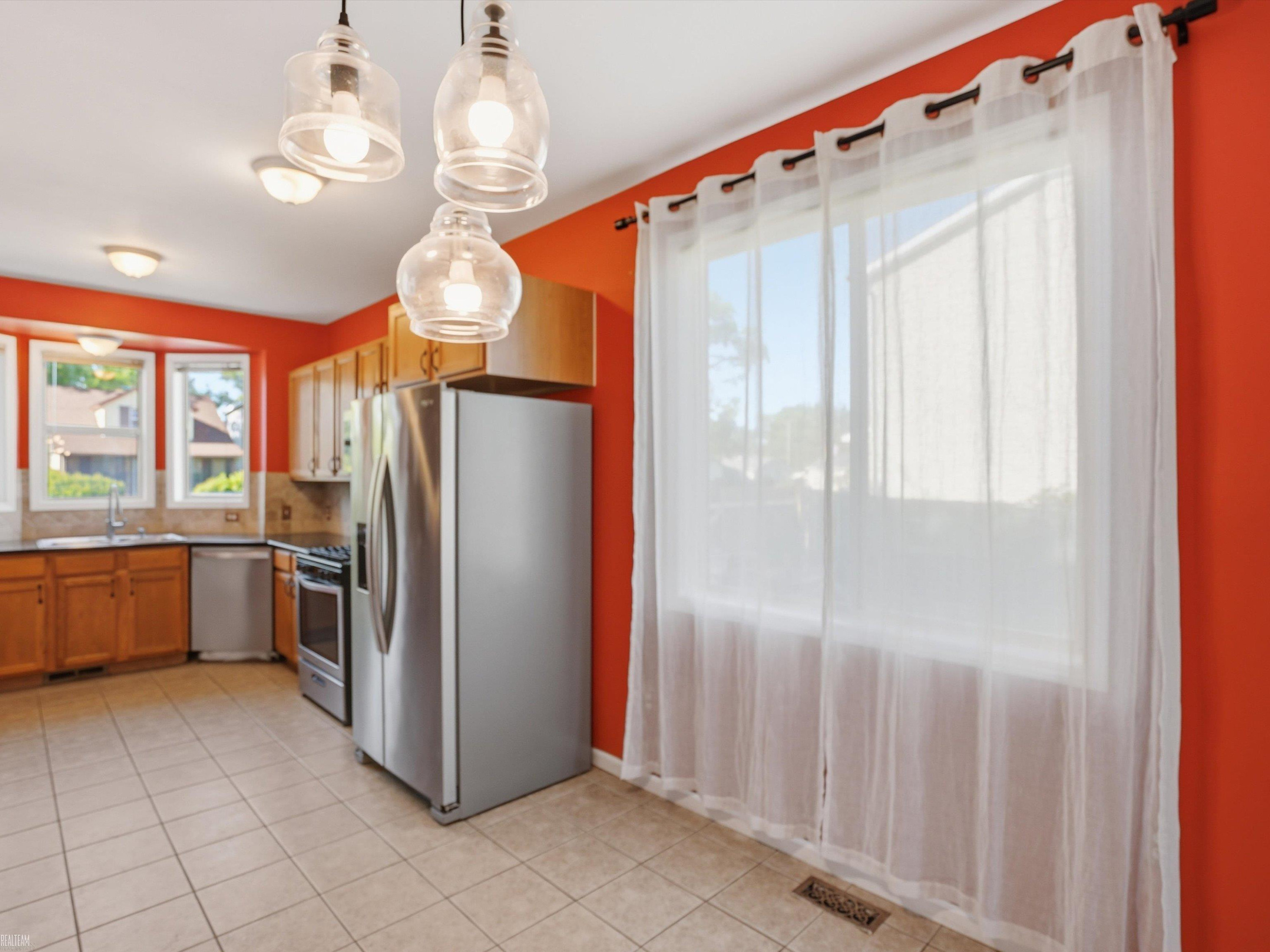 90 W Milton Avenue, MI 48030 — Photo 11