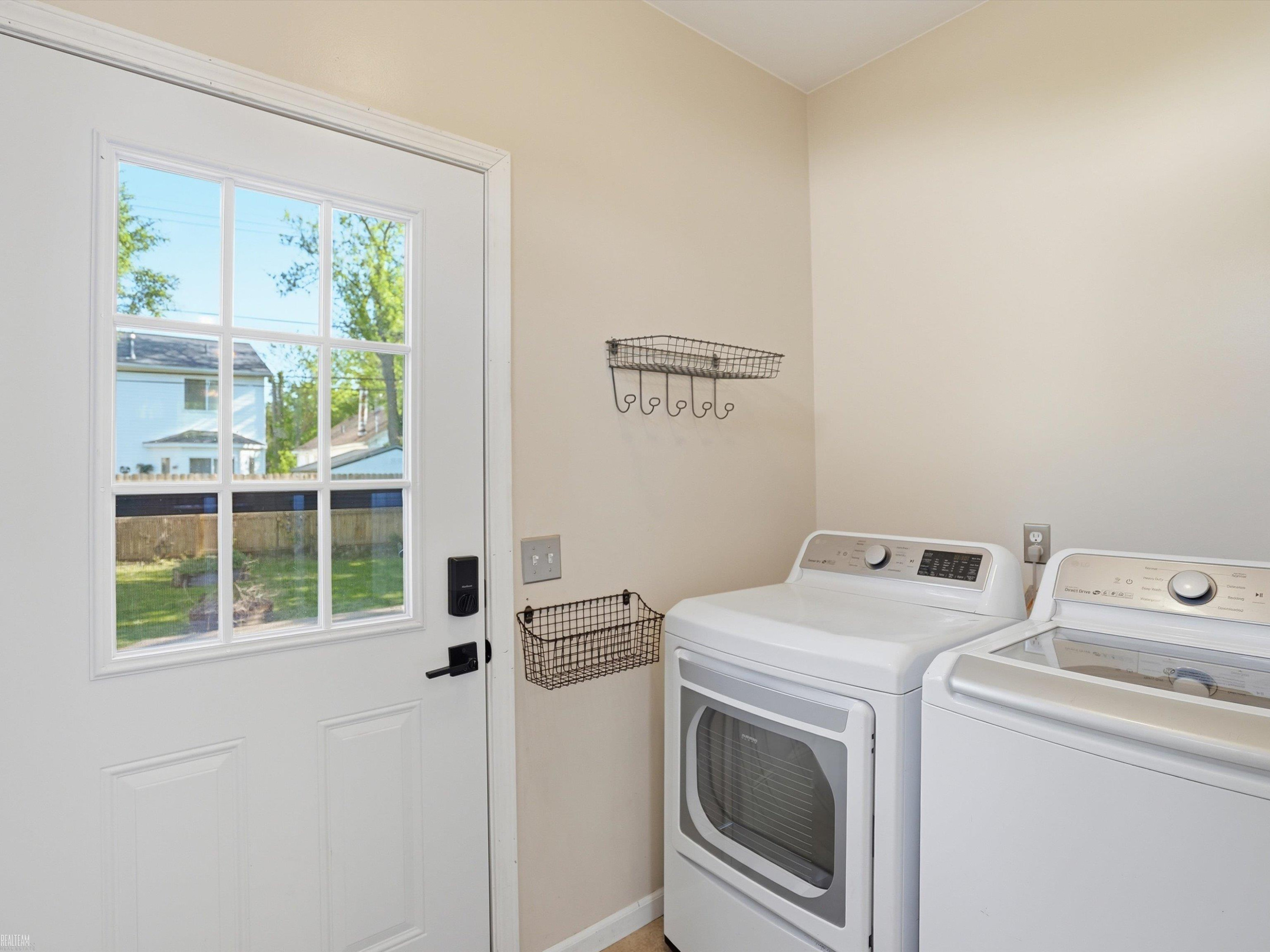 90 W Milton Avenue, MI 48030 — Photo 17