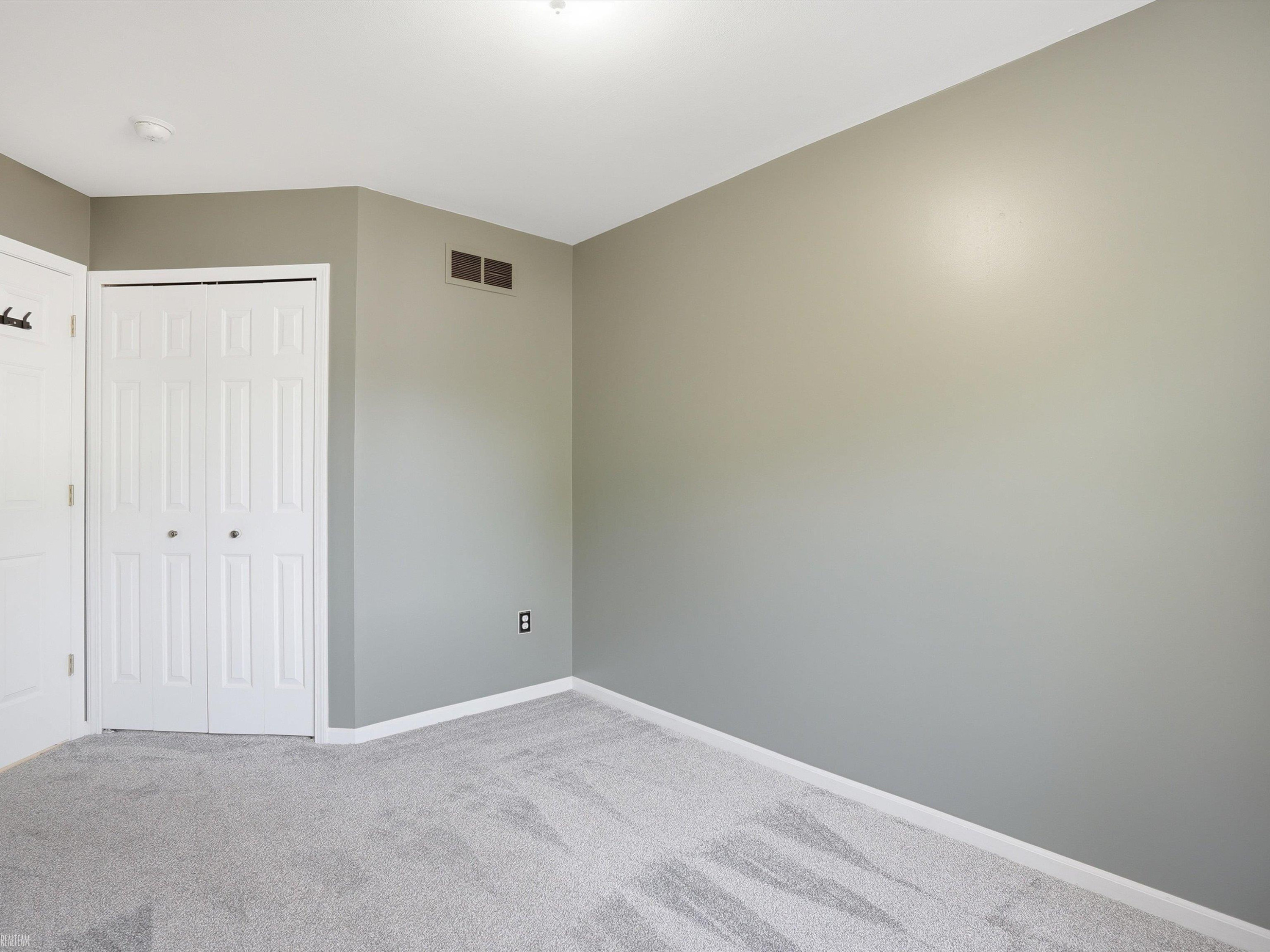 90 W Milton Avenue, MI 48030 — Photo 25