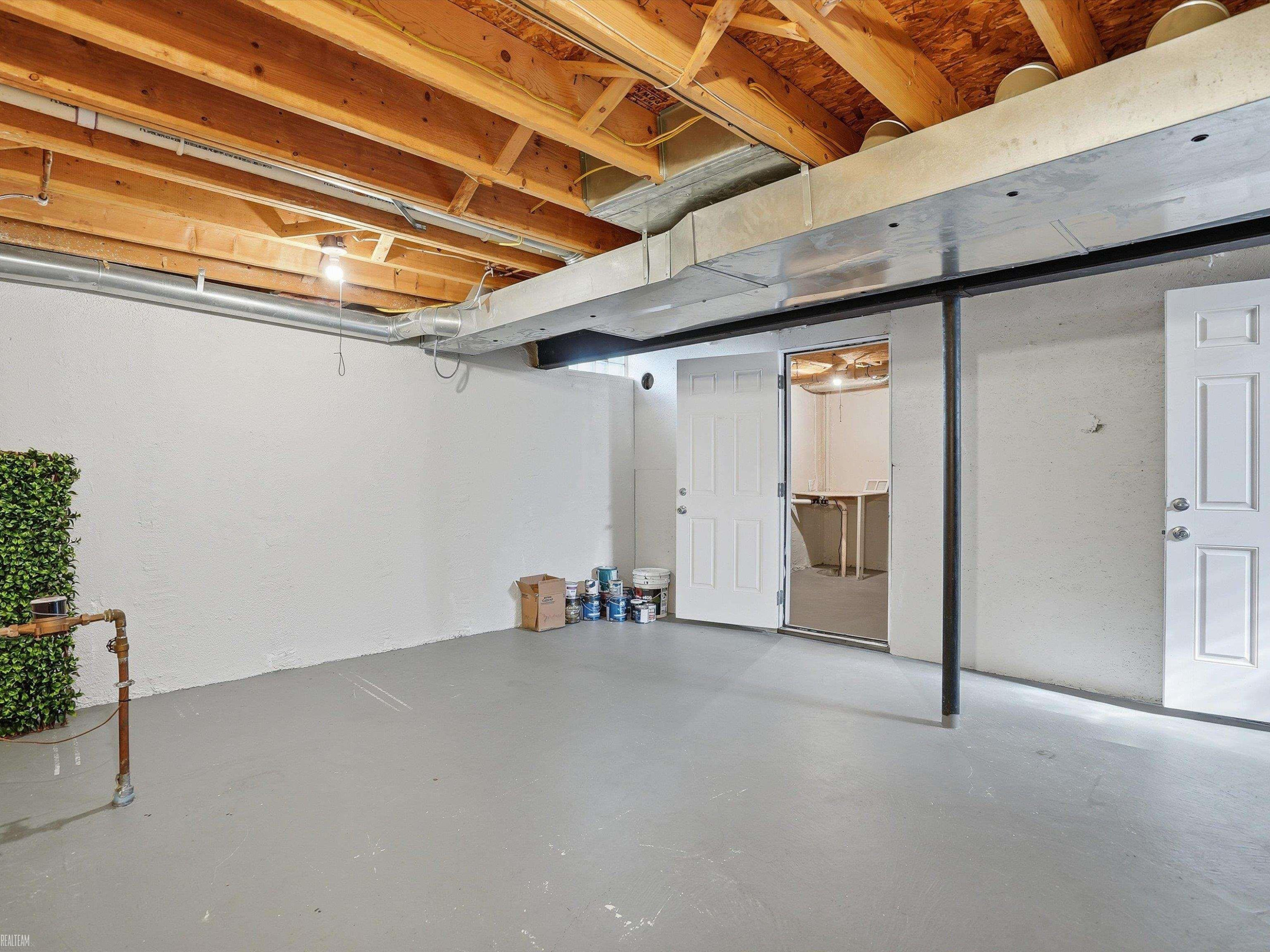 90 W Milton Avenue, MI 48030 — Photo 31