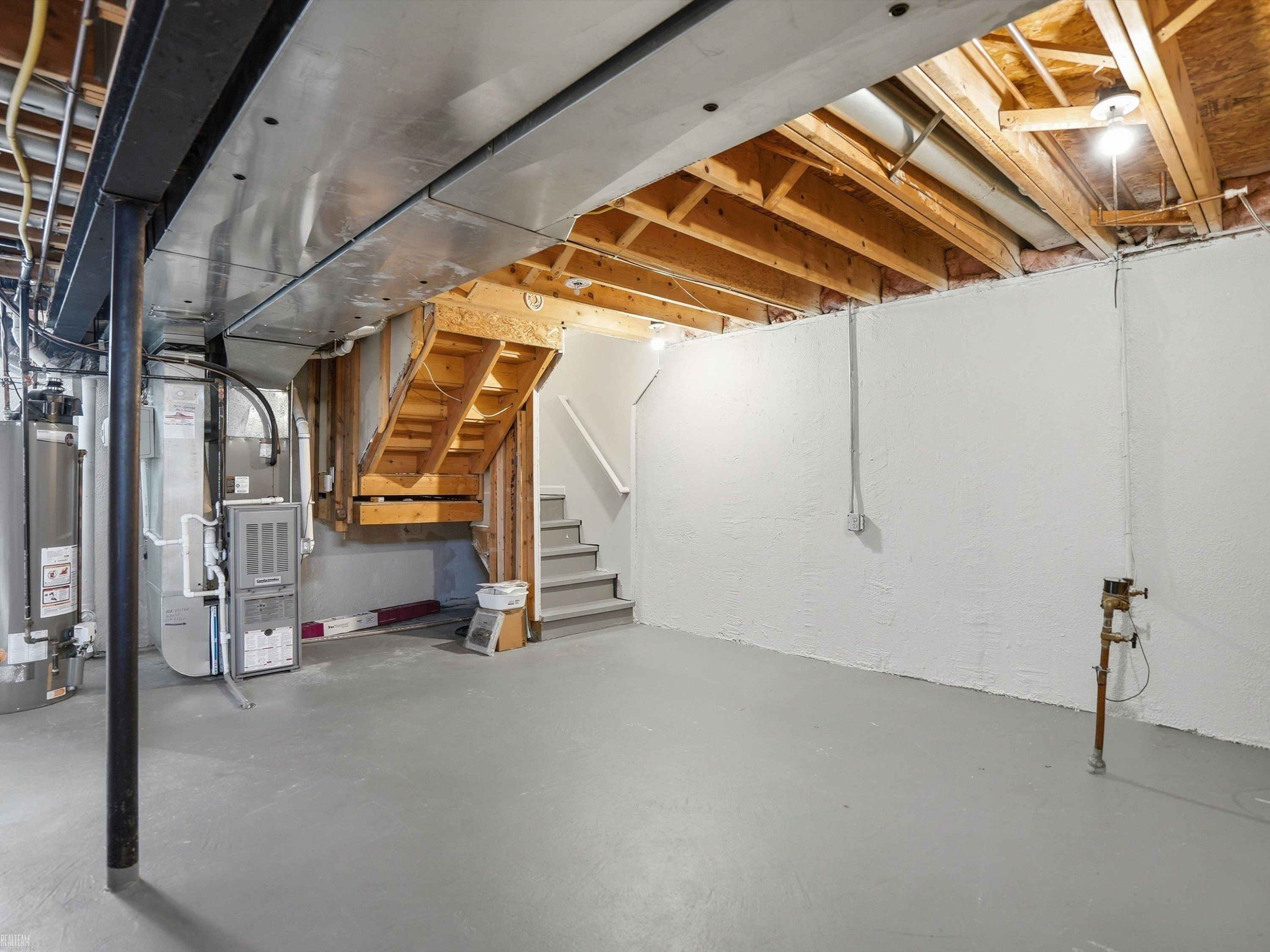 90 W Milton Avenue, MI 48030 — Photo 32