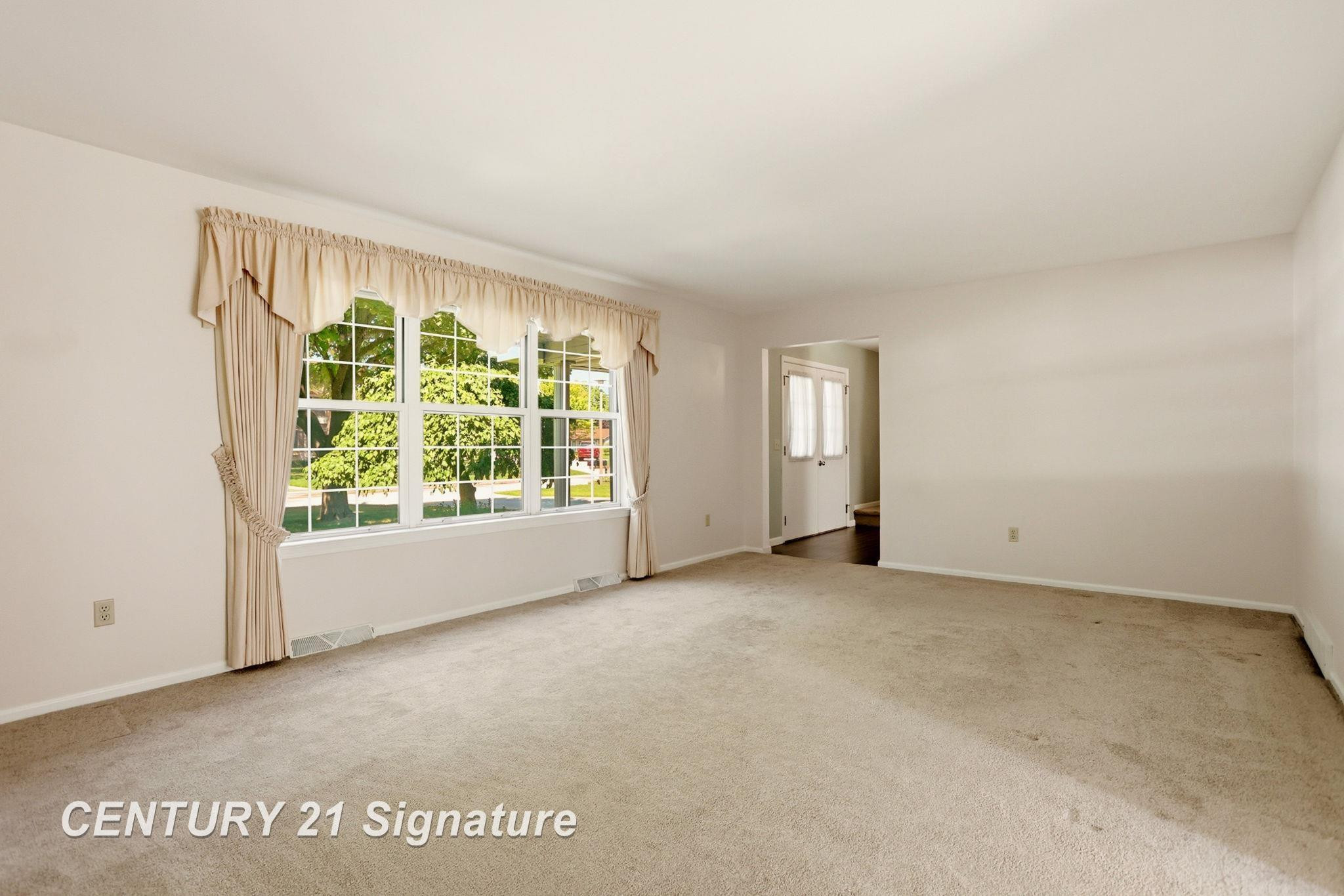 430 Cranbrook Drive, Saginaw, MI 48638 — Photo 11