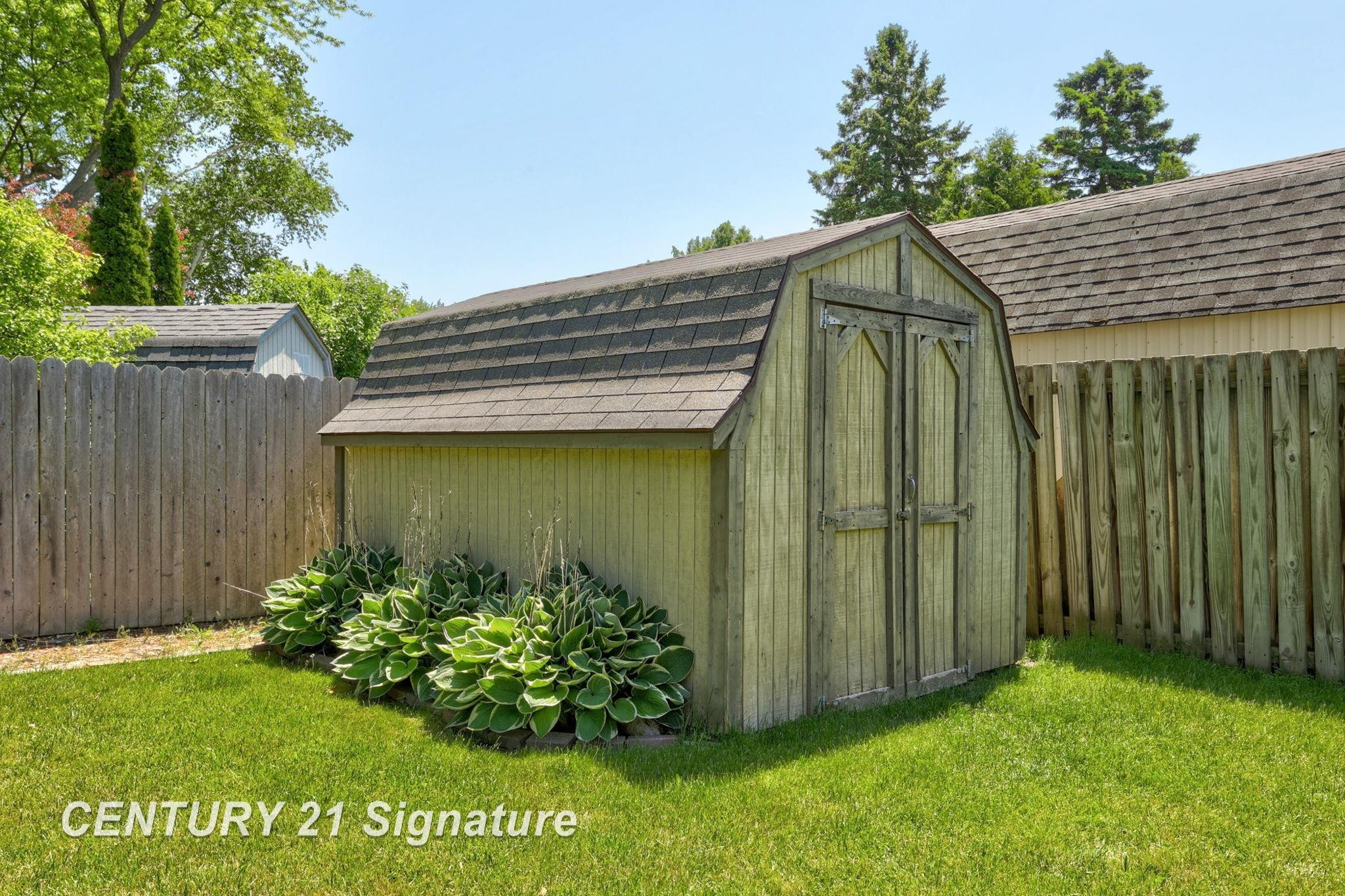 430 Cranbrook Drive, Saginaw, MI 48638 — Photo 45