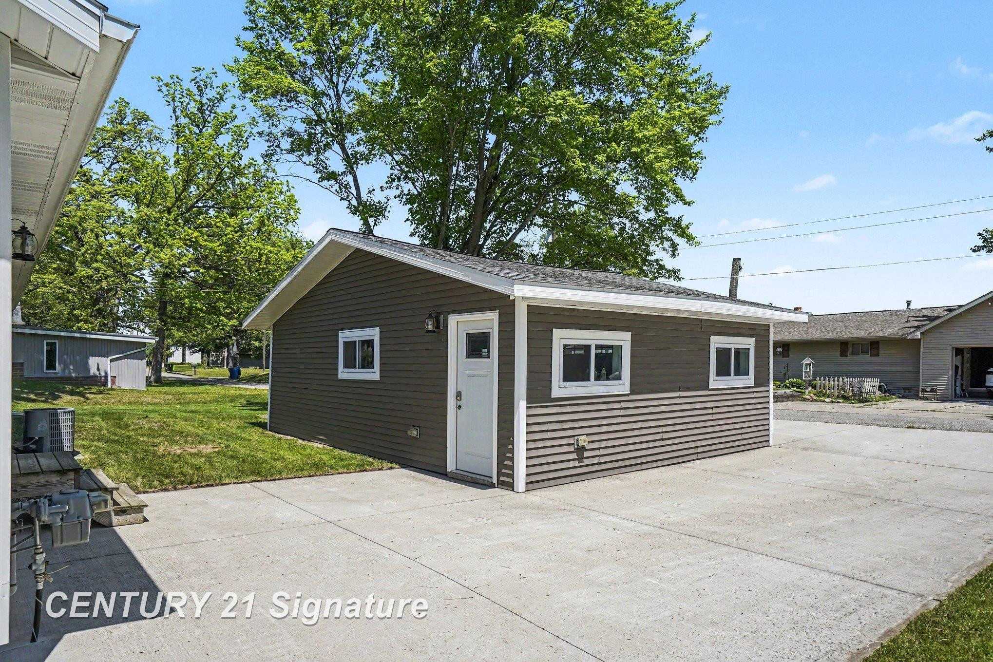 5458 Oakridge Drive, Beaverton, MI 48612 — Photo 19