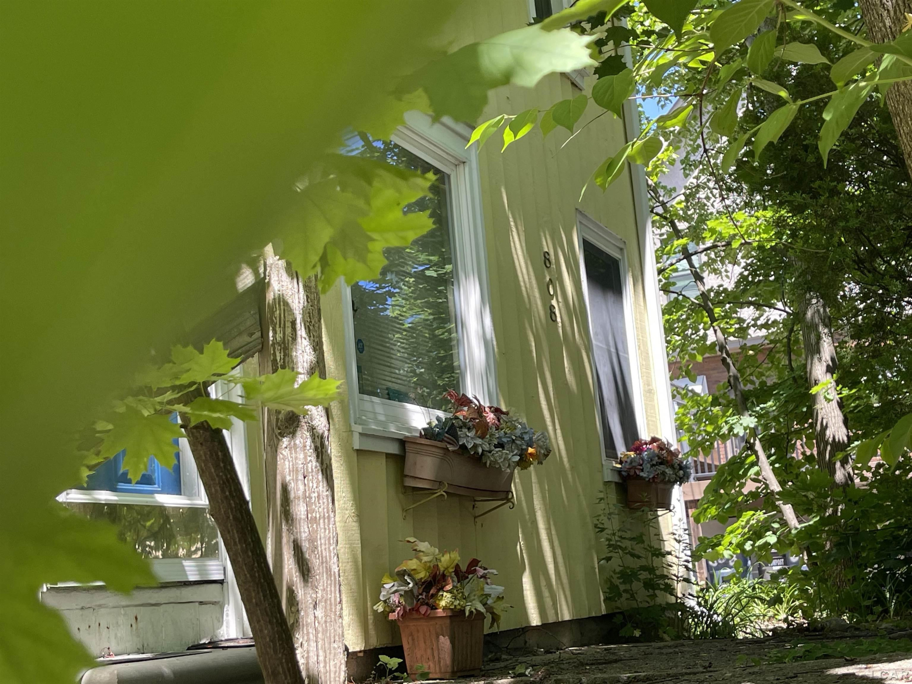 808 Mary Street - Photo 2