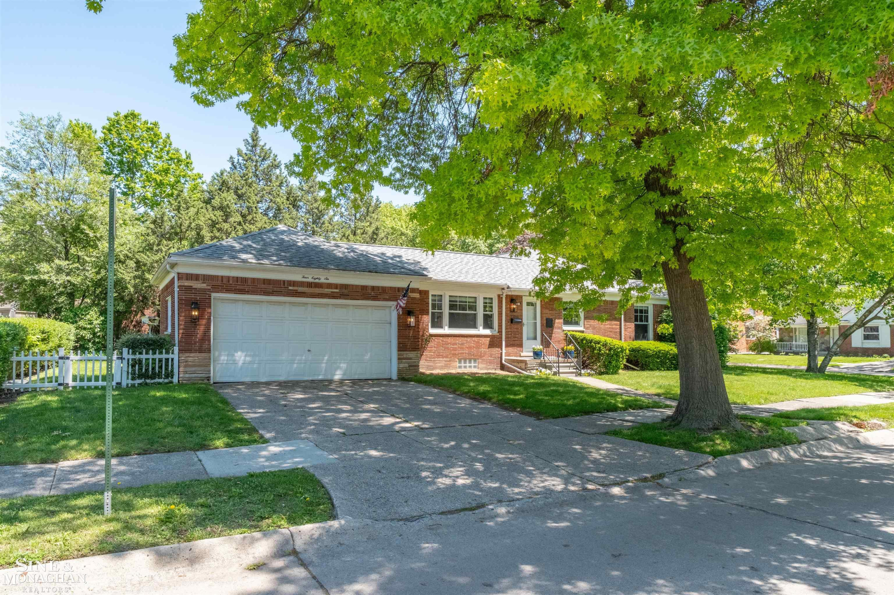 486 Bournemouth Road, Grosse Pointe Farms, MI 48236 — Photo 4