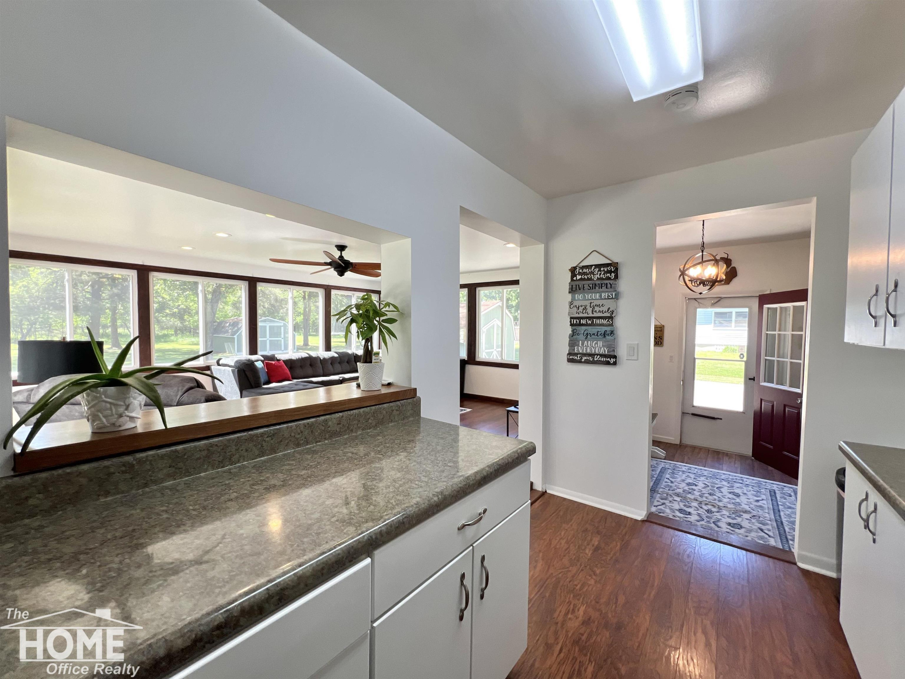 1029 Center Street, Owosso, MI 48867 — Photo 4