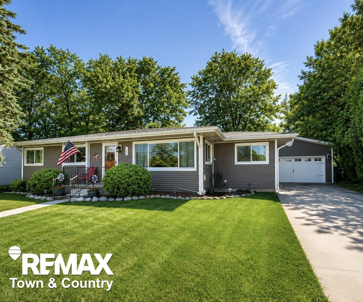 520 Sunnyside Drive, Flushing, MI 48433 — front exterior