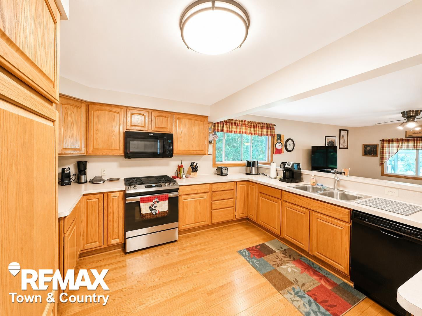 520 Sunnyside Drive, Flushing, MI 48433 — Photo 10