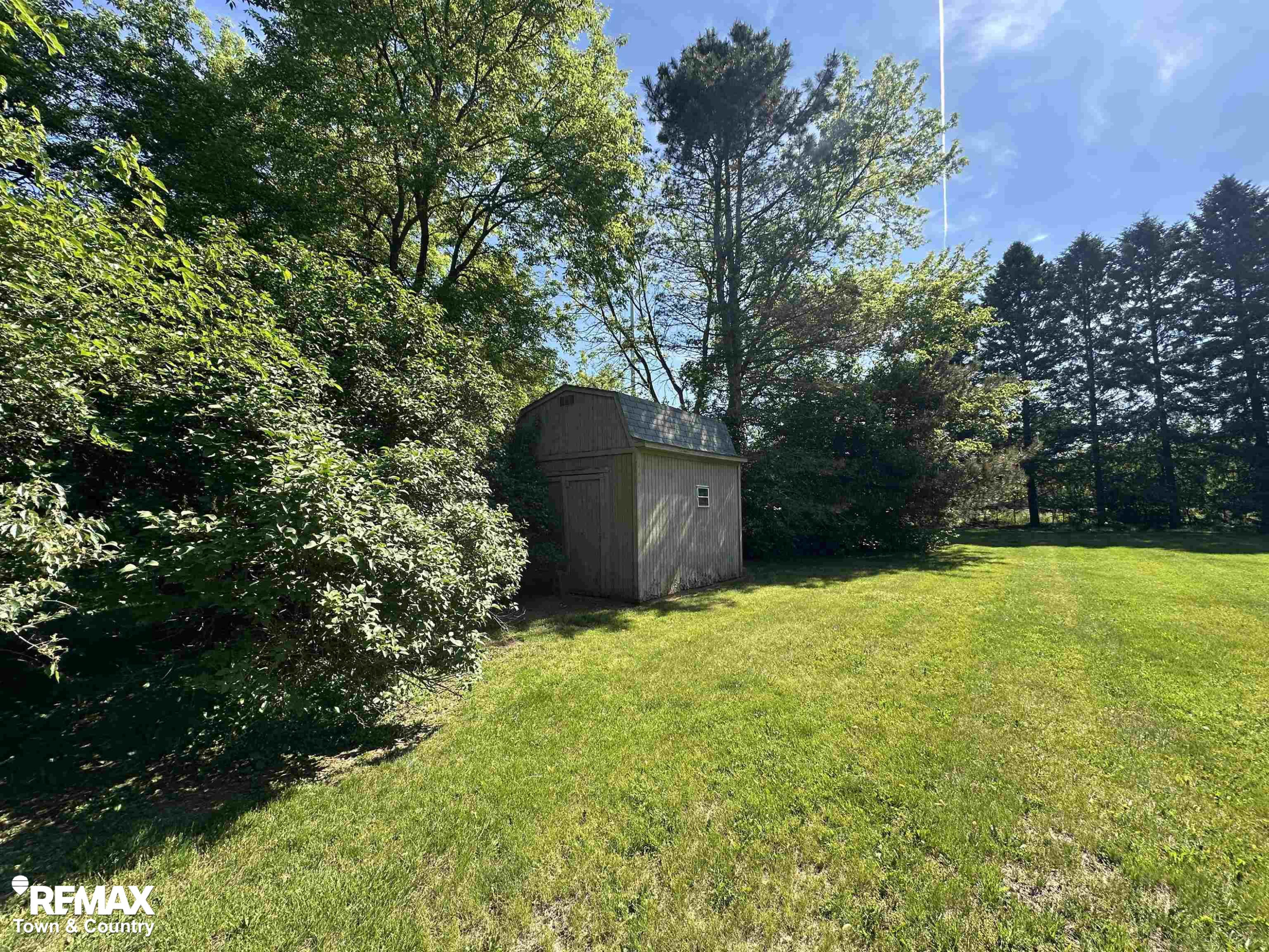 520 Sunnyside Drive, Flushing, MI 48433 — Photo 37