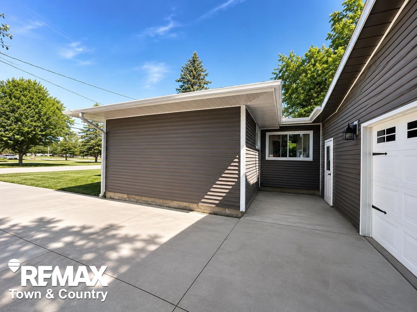 520 Sunnyside Drive, Flushing, MI 48433 — Photo 41