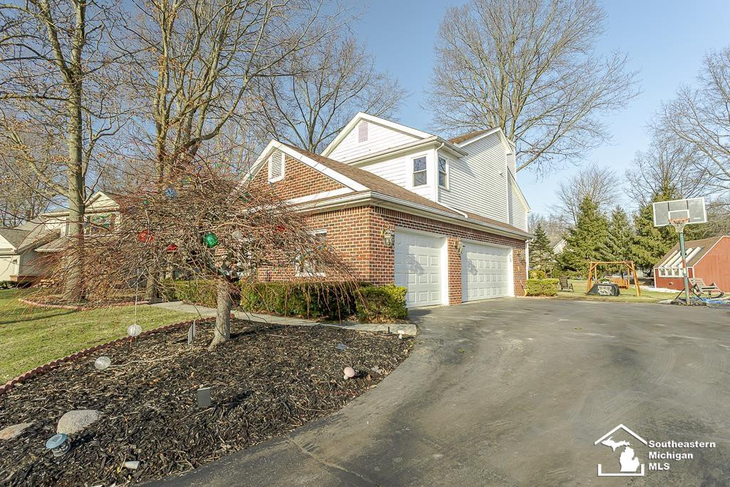 6820 stonegate Drive, Temperance, MI 48182 — front exterior