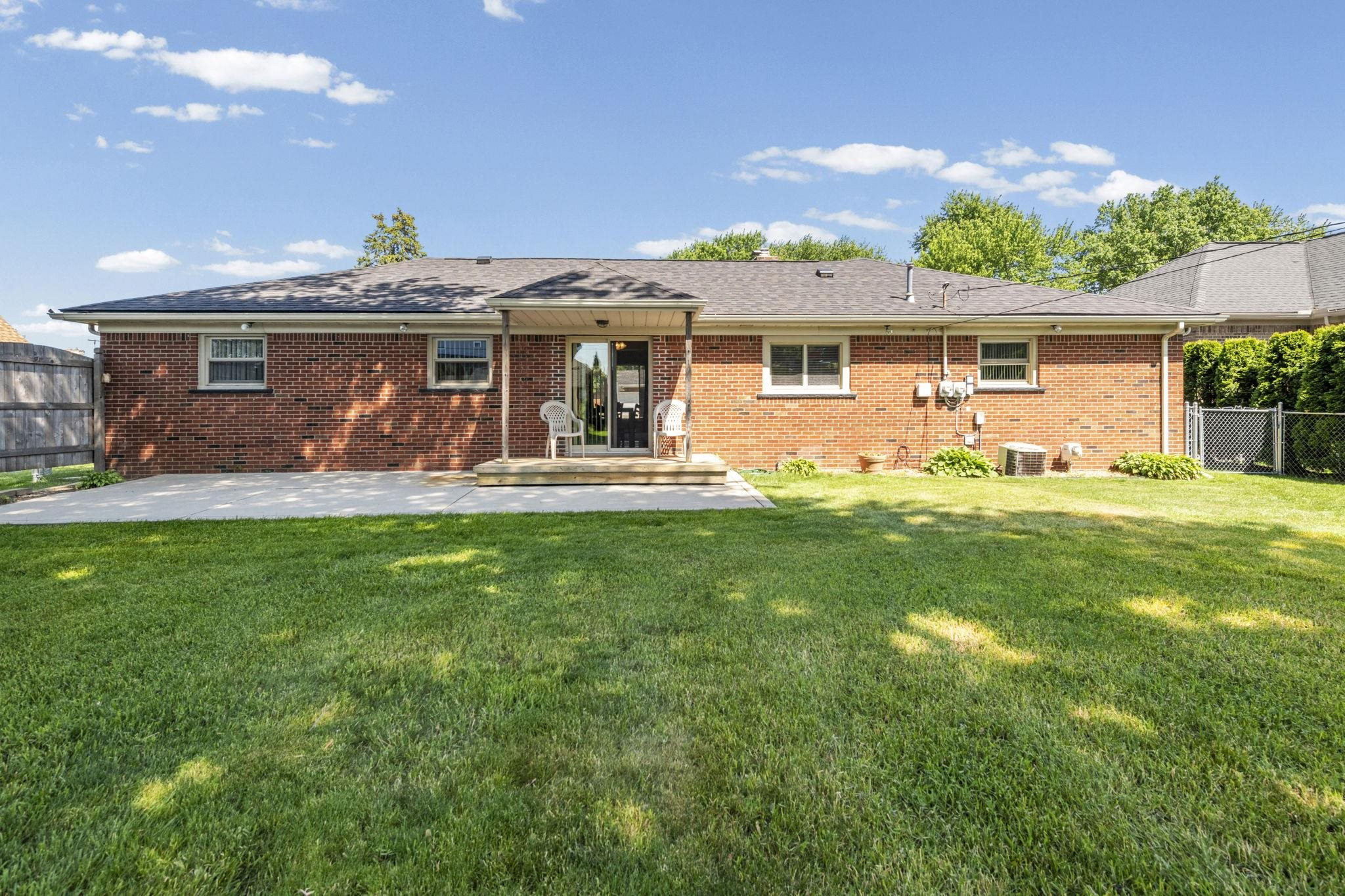 42355 Tessmer Drive, Sterling Heights, MI 48314 — Photo 27