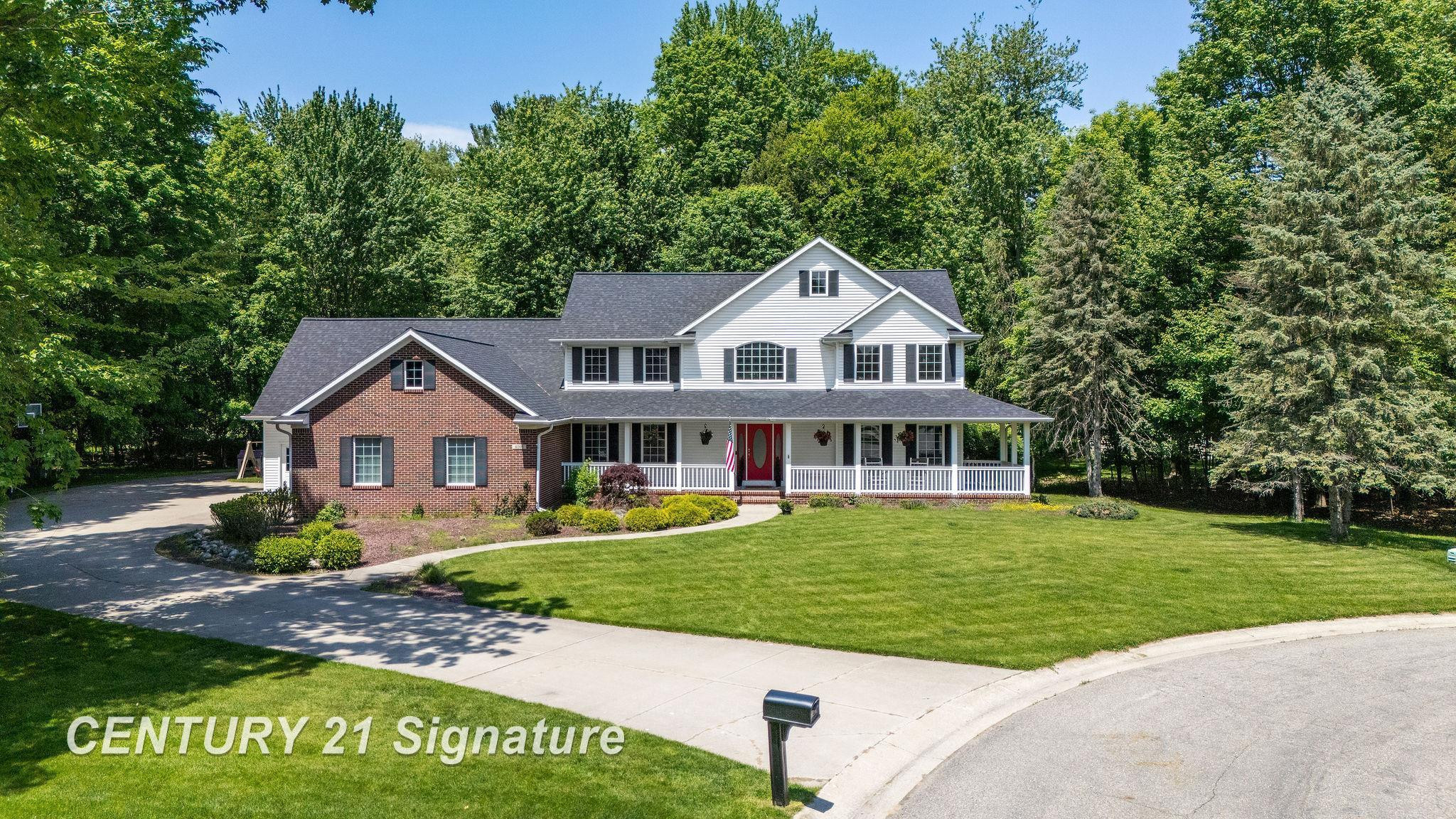 8201 Moll Lane, Freeland, MI 48623