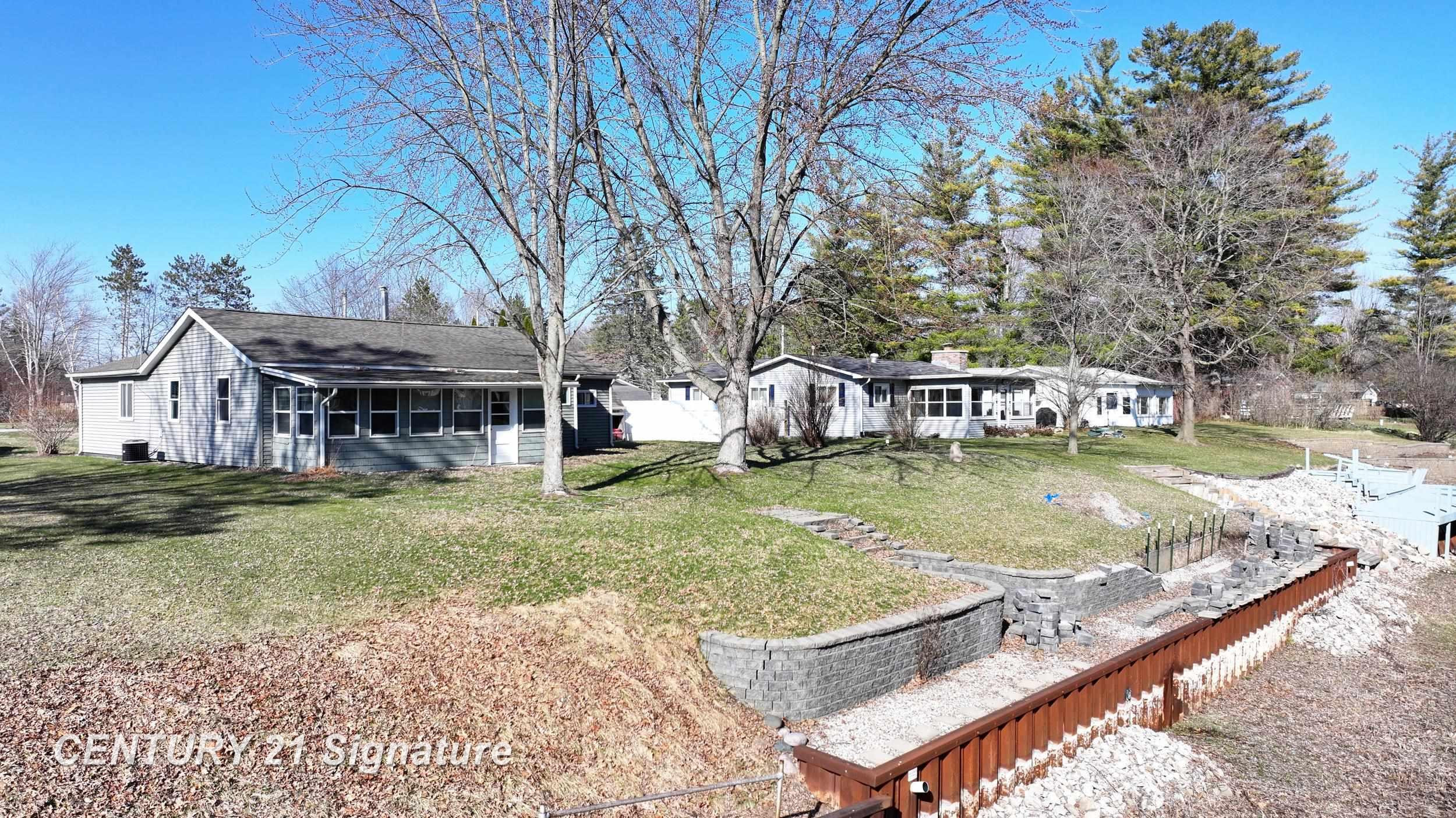 1202 Janice Lane, Beaverton, MI 48612