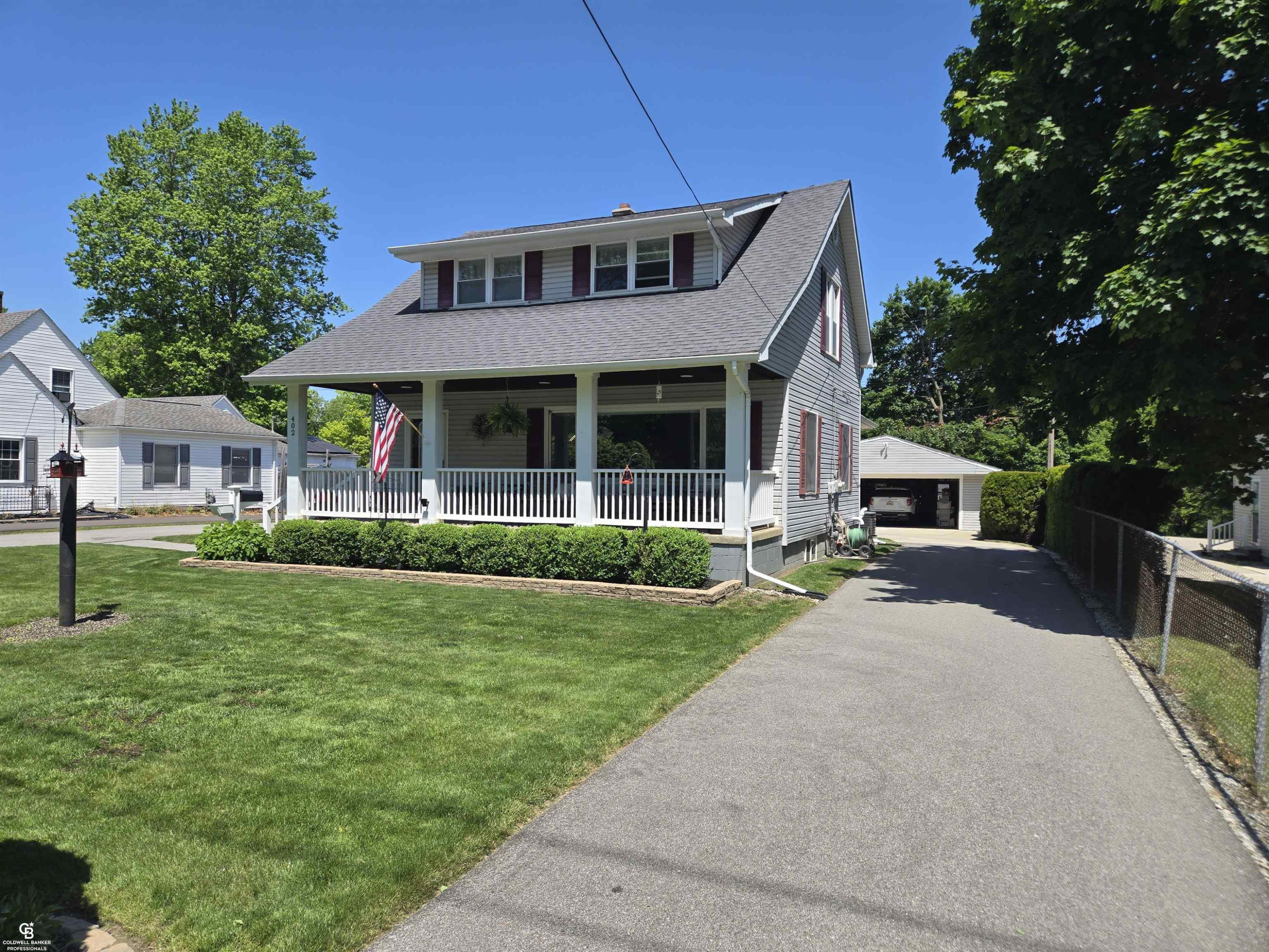 402 Park Avenue, Yale, MI 48097 — front exterior