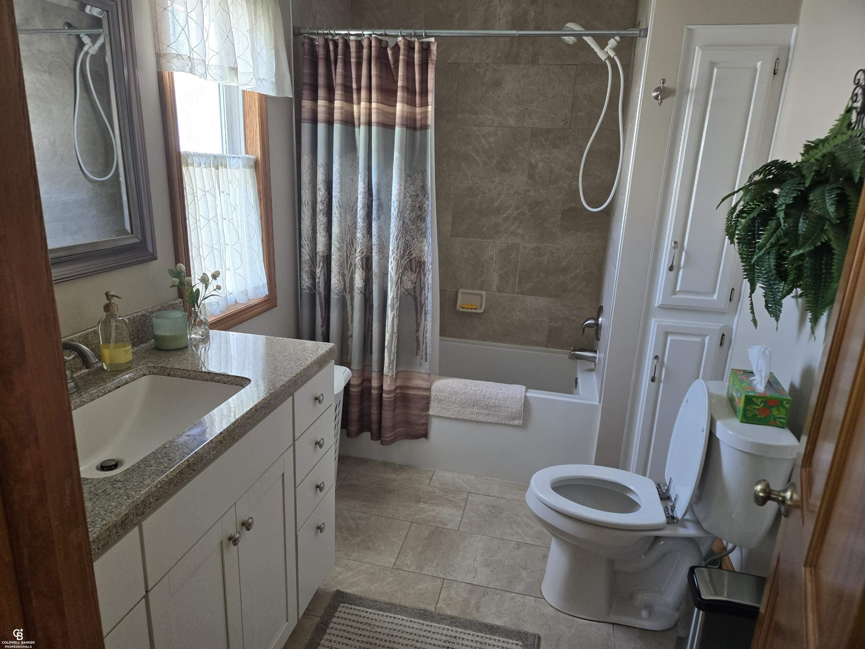 402 Park Avenue, Yale, MI 48097 — Photo 17