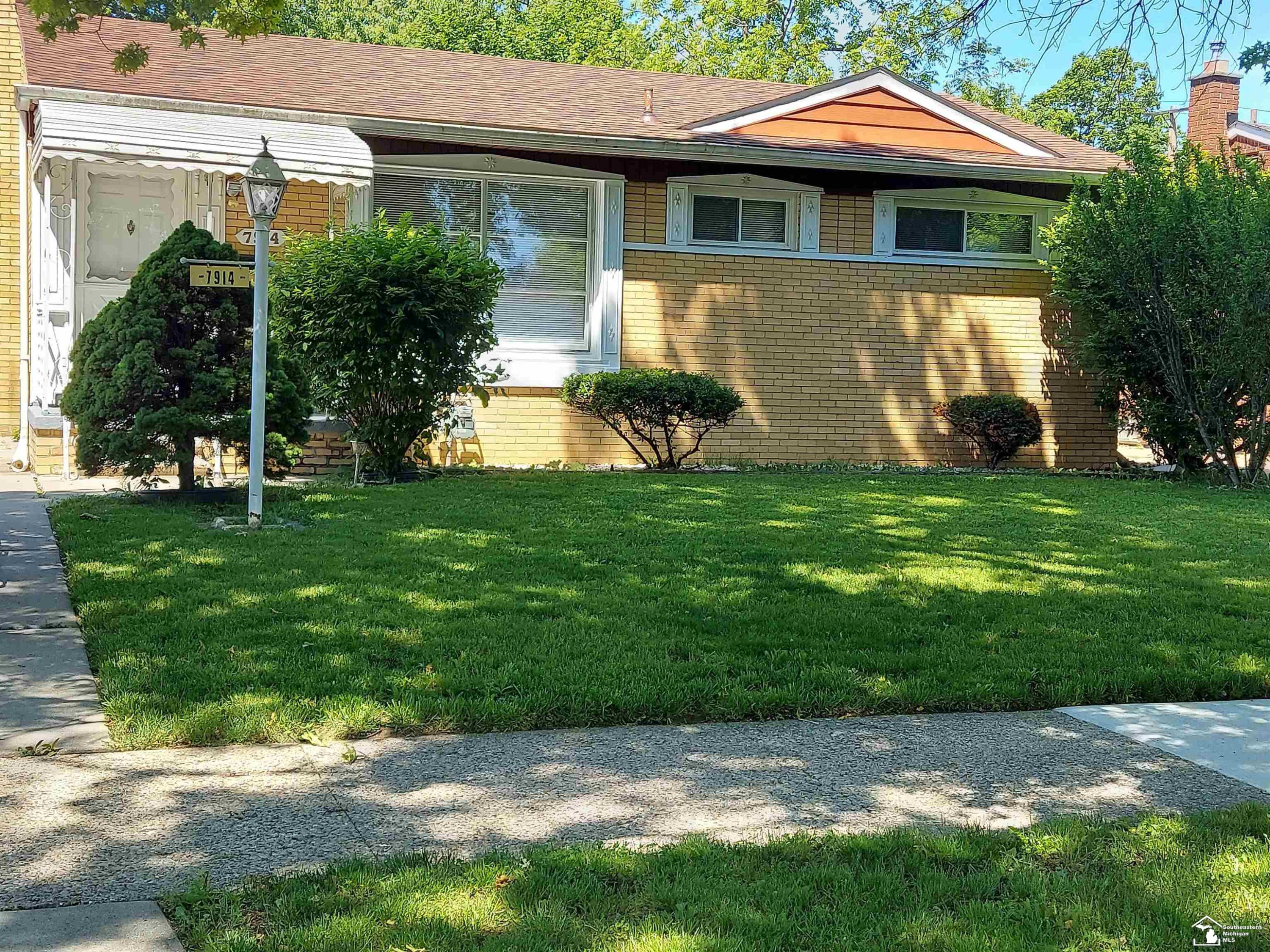 7914 Campbell Street, Taylor, MI 48180 — front exterior