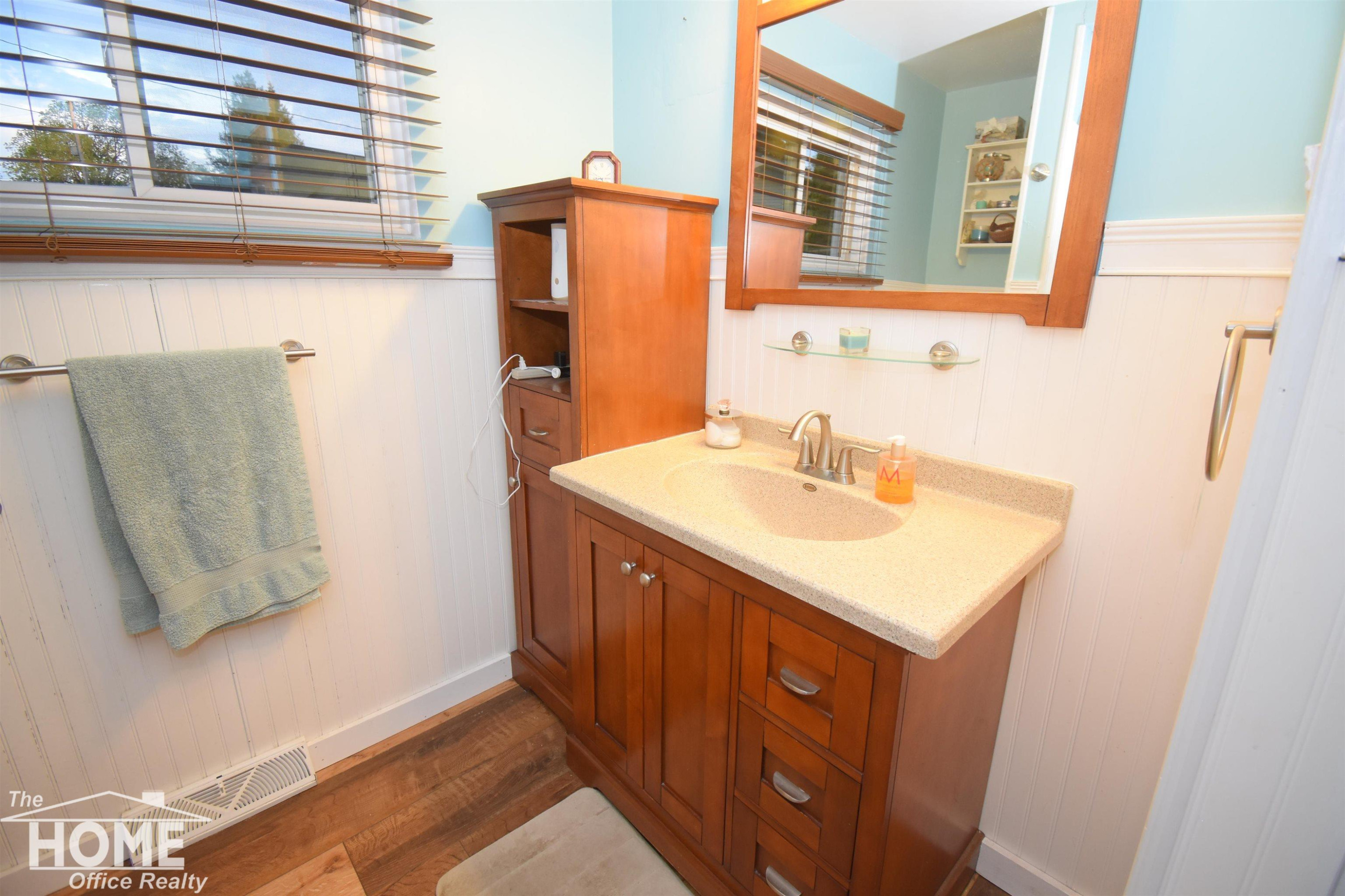 1910 Lake Court, Owosso, MI 48867 — Photo 22