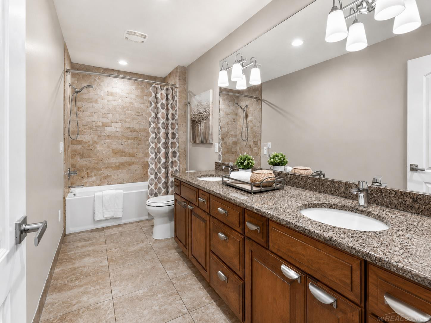 21936 Bellewood Drive, Macomb, MI 48044 — Photo 51