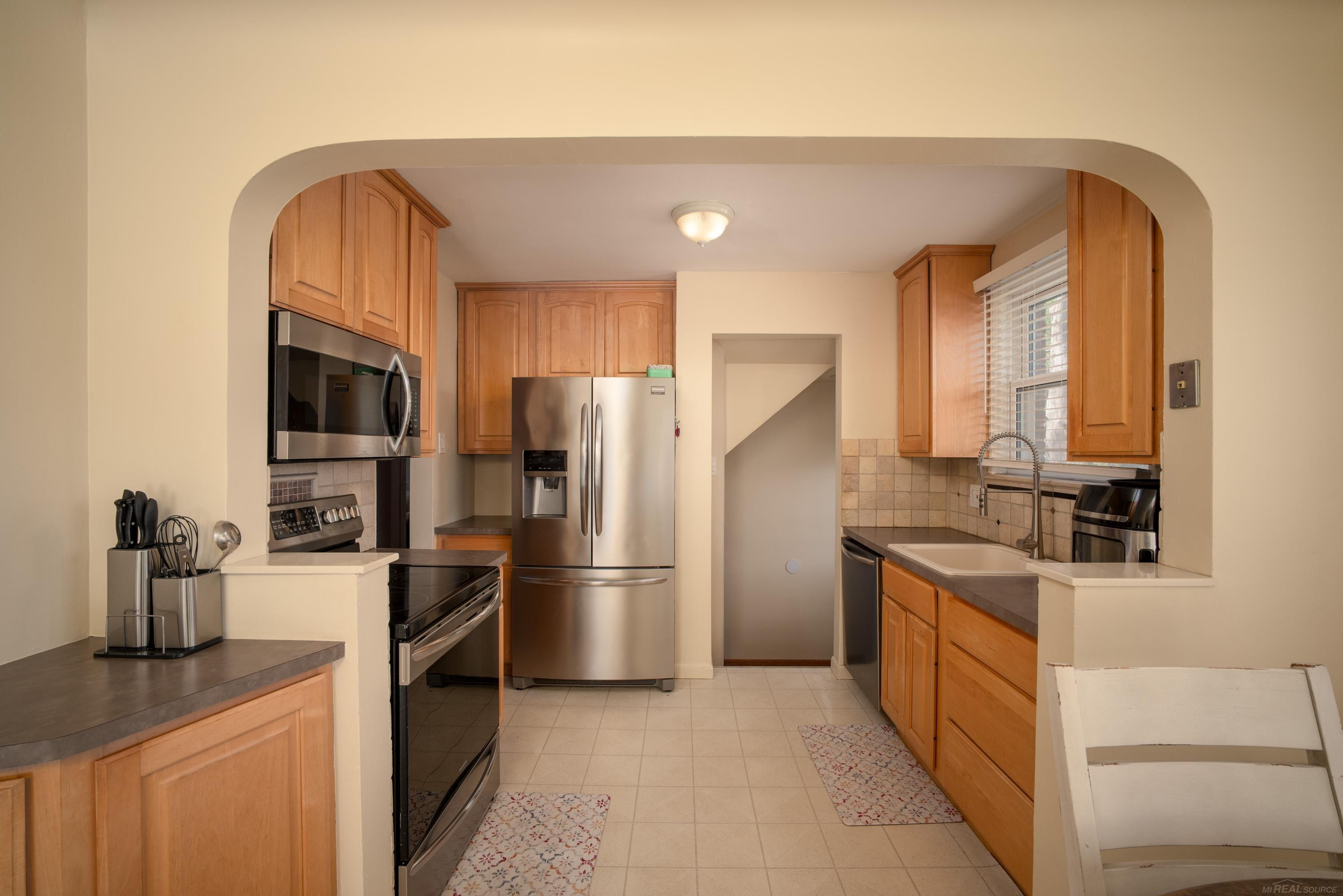 15214 Nehls Avenue, Eastpointe, MI 48021 — Photo 6