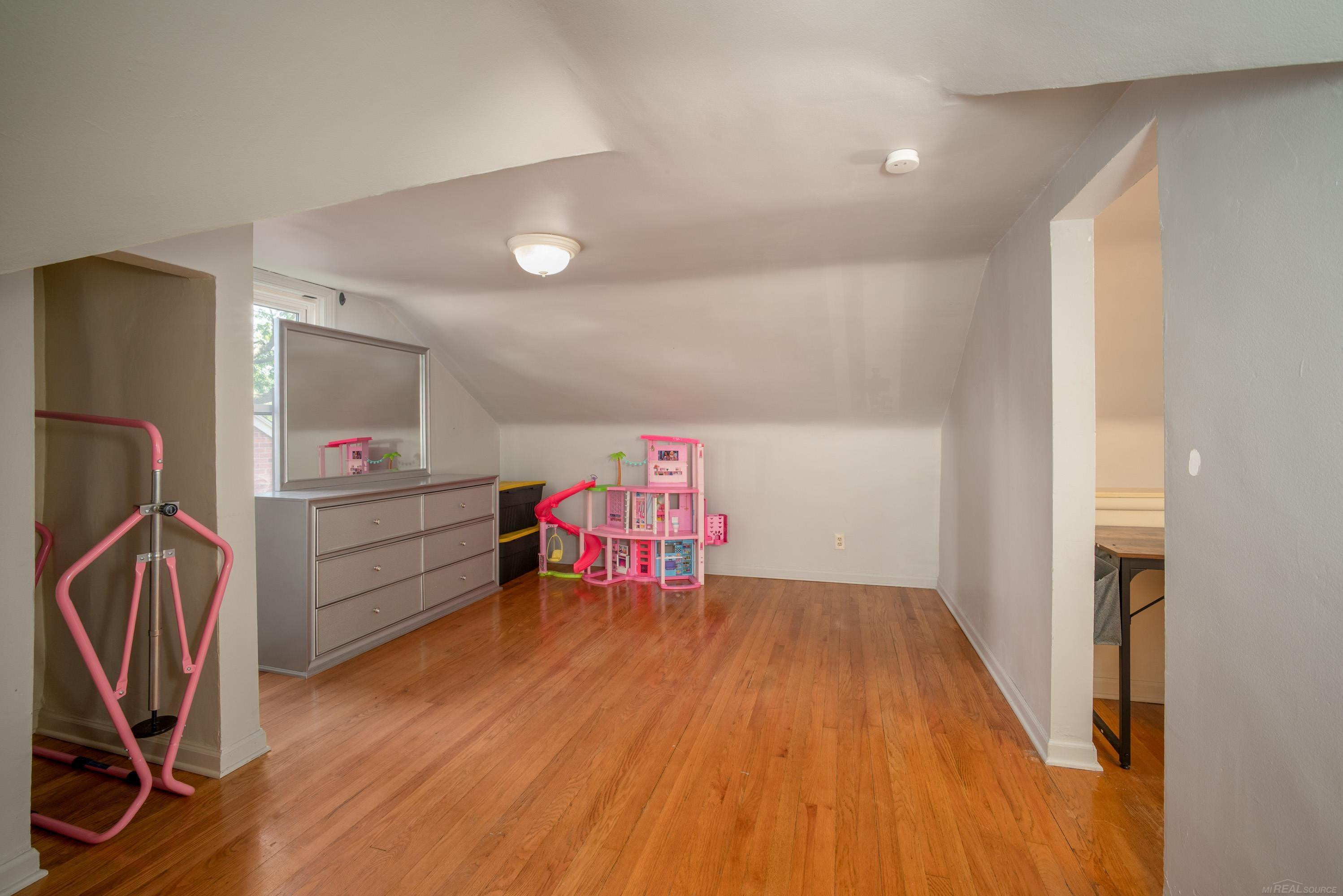 15214 Nehls Avenue, Eastpointe, MI 48021 — Photo 17