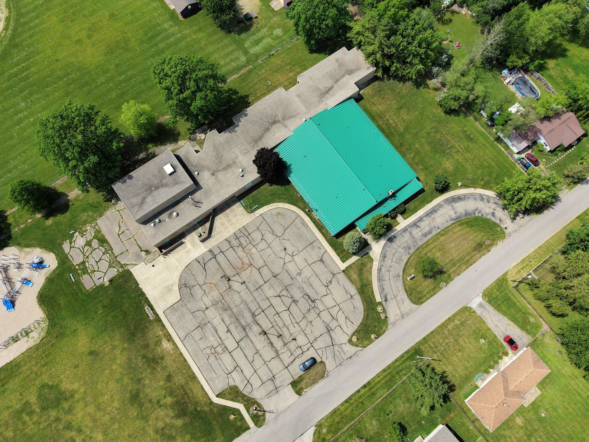 900 Oak Street, MI 48449