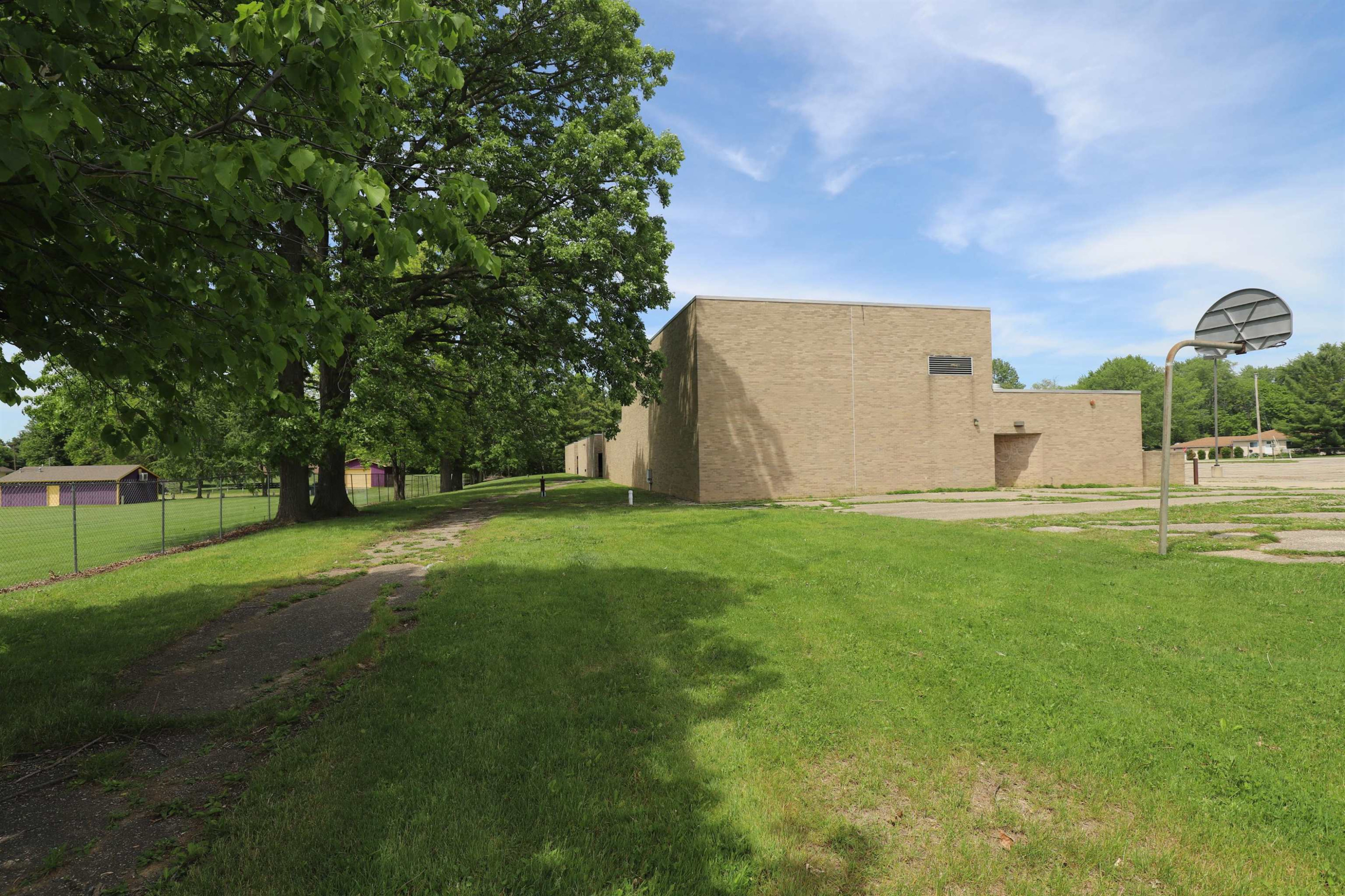900 Oak Street, MI 48449 — Photo 8