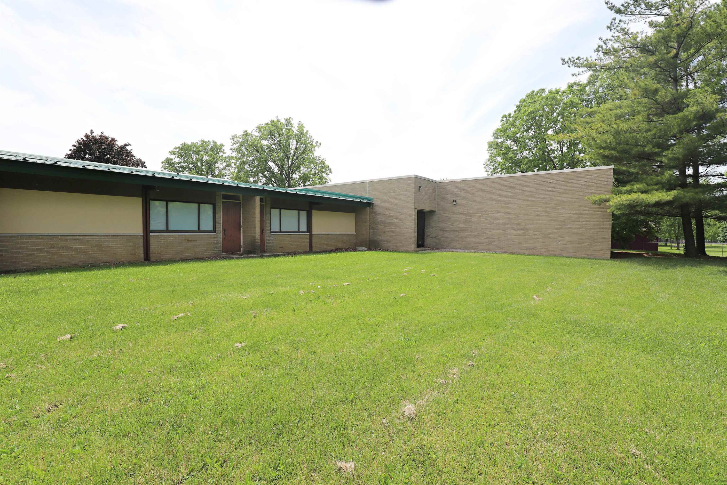 900 Oak Street, MI 48449 — Photo 11